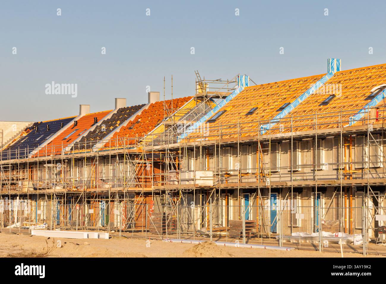 Bau neuer, moderner Familienhäuser in den Niederlanden Stockfoto