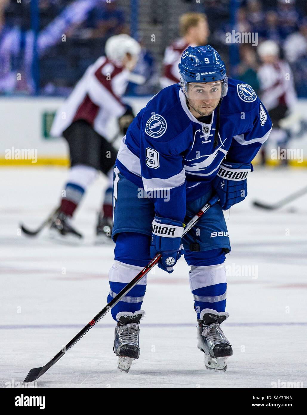 20. Oktober 2016: Tampa Bay Lightning Center Tyler Johnson (9) vor dem Spiel zwischen der Colorado Avalanche und dem Tampa Bay Lightning in der Amalie Arena in Tampa, Florida. Del Mecum/CSM(Kreditbild: &Copy; Del Mecum/CSM via ZUMA Wire) Stockfoto