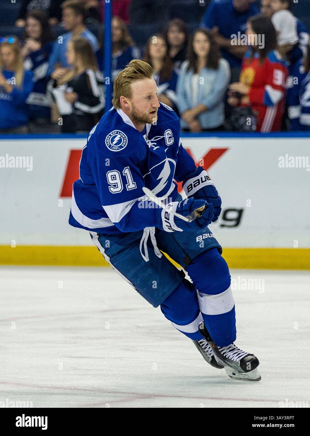 20. Oktober 2016: Tampa Bay Lightning Center Steven Stamkos (91) vor dem Spiel zwischen der Colorado Avalanche und dem Tampa Bay Lightning in der Amalie Arena in Tampa, Florida. Del Mecum/CSM(Kreditbild: &Copy; Del Mecum/CSM via ZUMA Wire) Stockfoto