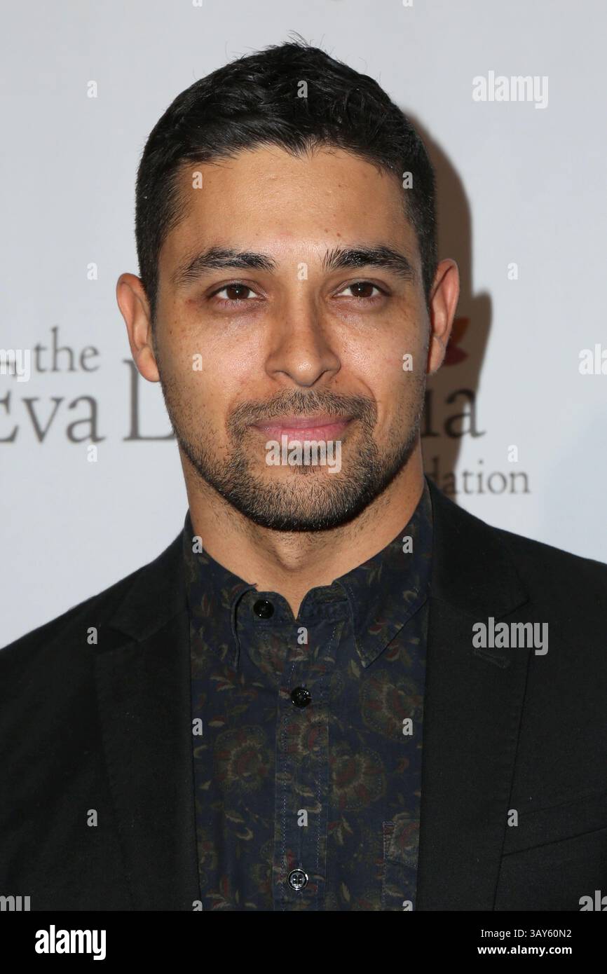 10. November 2016 - Beverly Hills, CA, USA - LOS ANGELES - 10. November: Wilmer Valderrama beim 5. Jährlichen Abendessen der Eva Longoria Foundation im Four Seasons Beverly Hills am 10. November 2016 in Beverly Hills, CA (Credit Image: © hPa/Newscom via ZUMA Press) Stockfoto