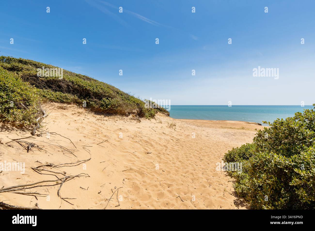 Blick auf den Strand von La Mine in Jard sur Mer, Frankreich an einem Sommertag, Vendée, Frankreich Stockfoto