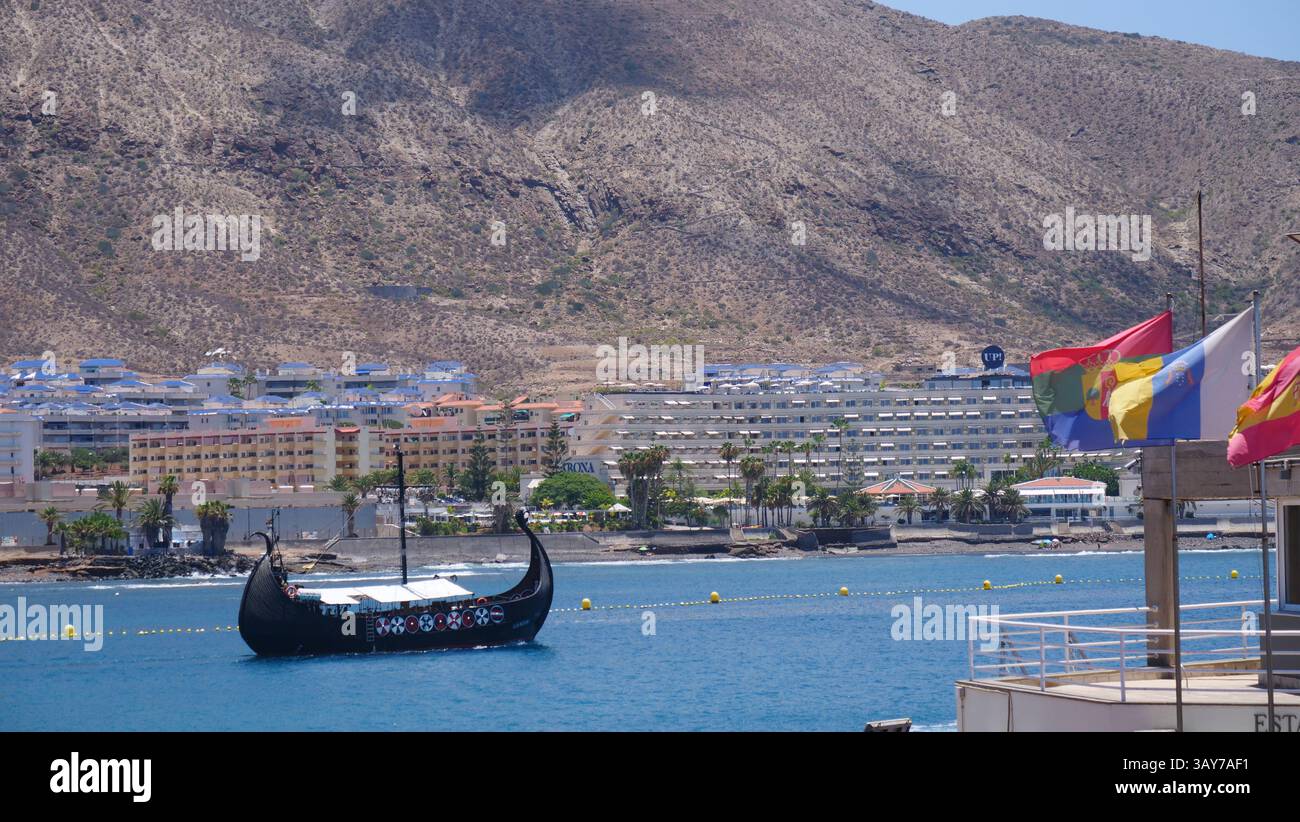 Ragnarok Wikinger Langschiff touristische Erfahrung auf Teneriffa. Stockfoto