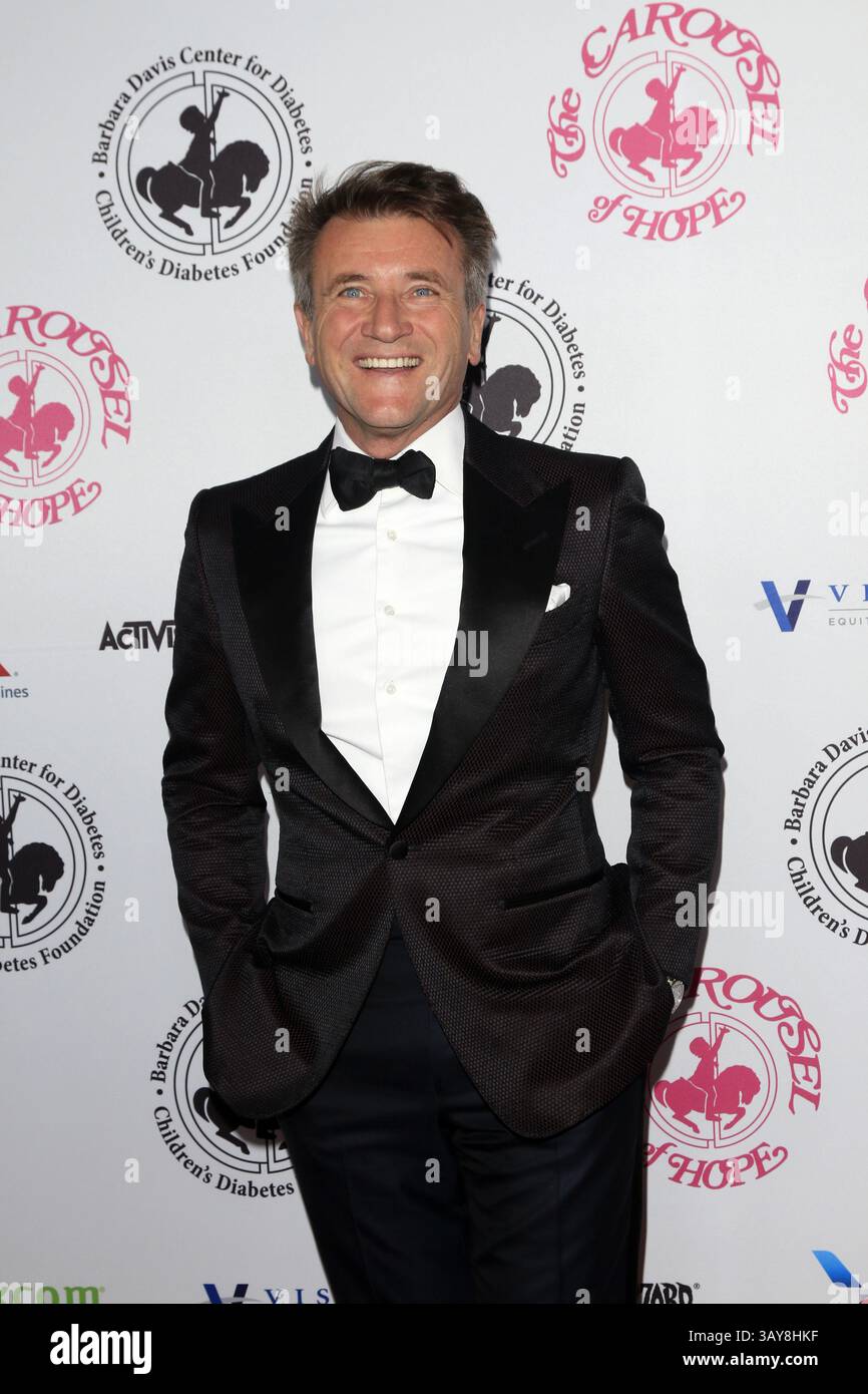 Oktober 2016 - Beverly Hills, CA, USA - LOS ANGELES - 8. Oktober: Robert Herjavec beim Carousel of Hope Ball 2016 im Beverly Hilton Hotel am 8. Oktober 2016 in Beverly Hills, CA (Kreditbild: © hPa/Newscom Via ZUMA Press) Stockfoto