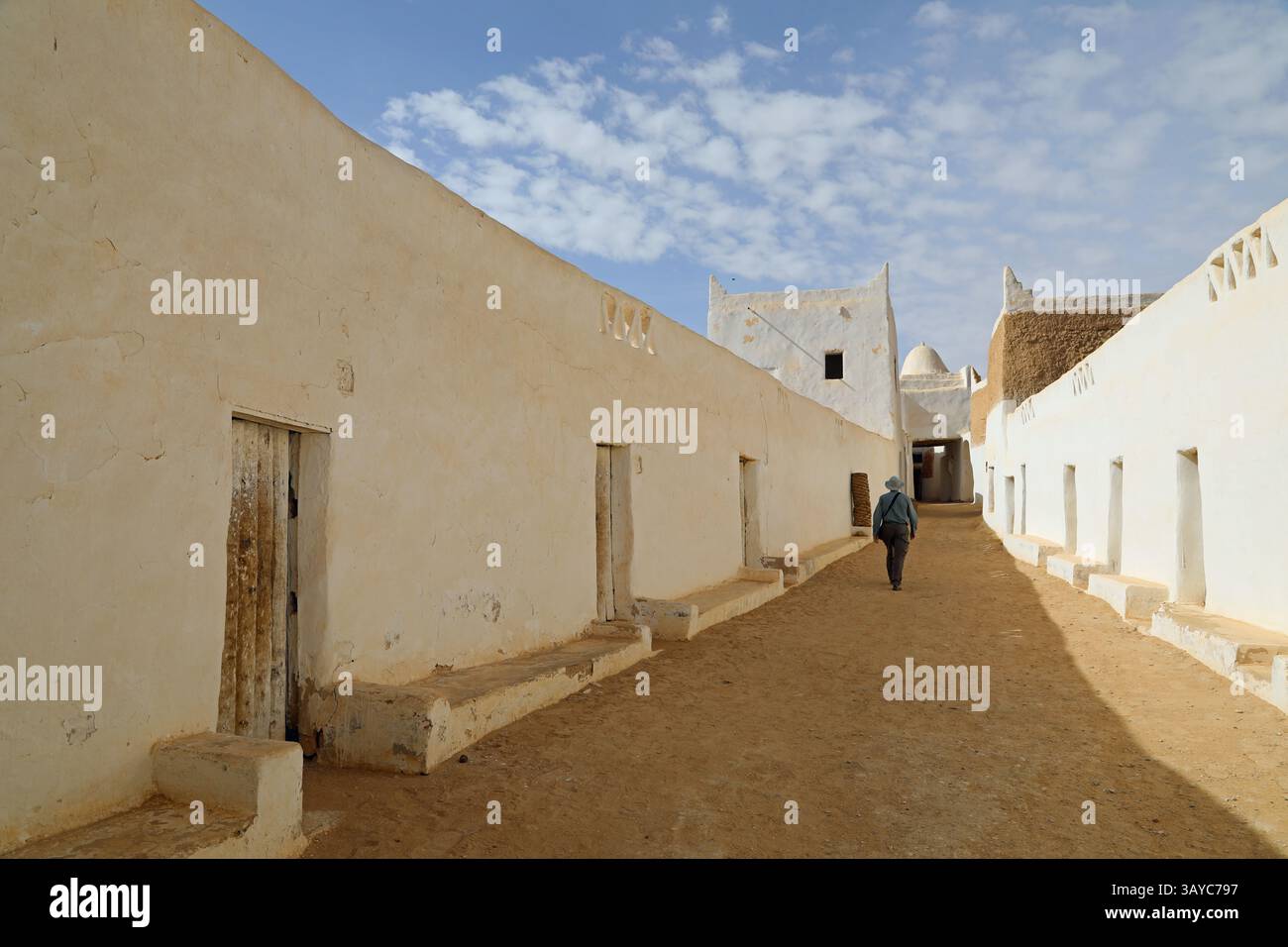 Gasse in der historischen Oasenstadt Ghadames in Libyen Stockfoto Gasse in der historischen Oasenstadt Ghadames in Libyen Stockfoto
