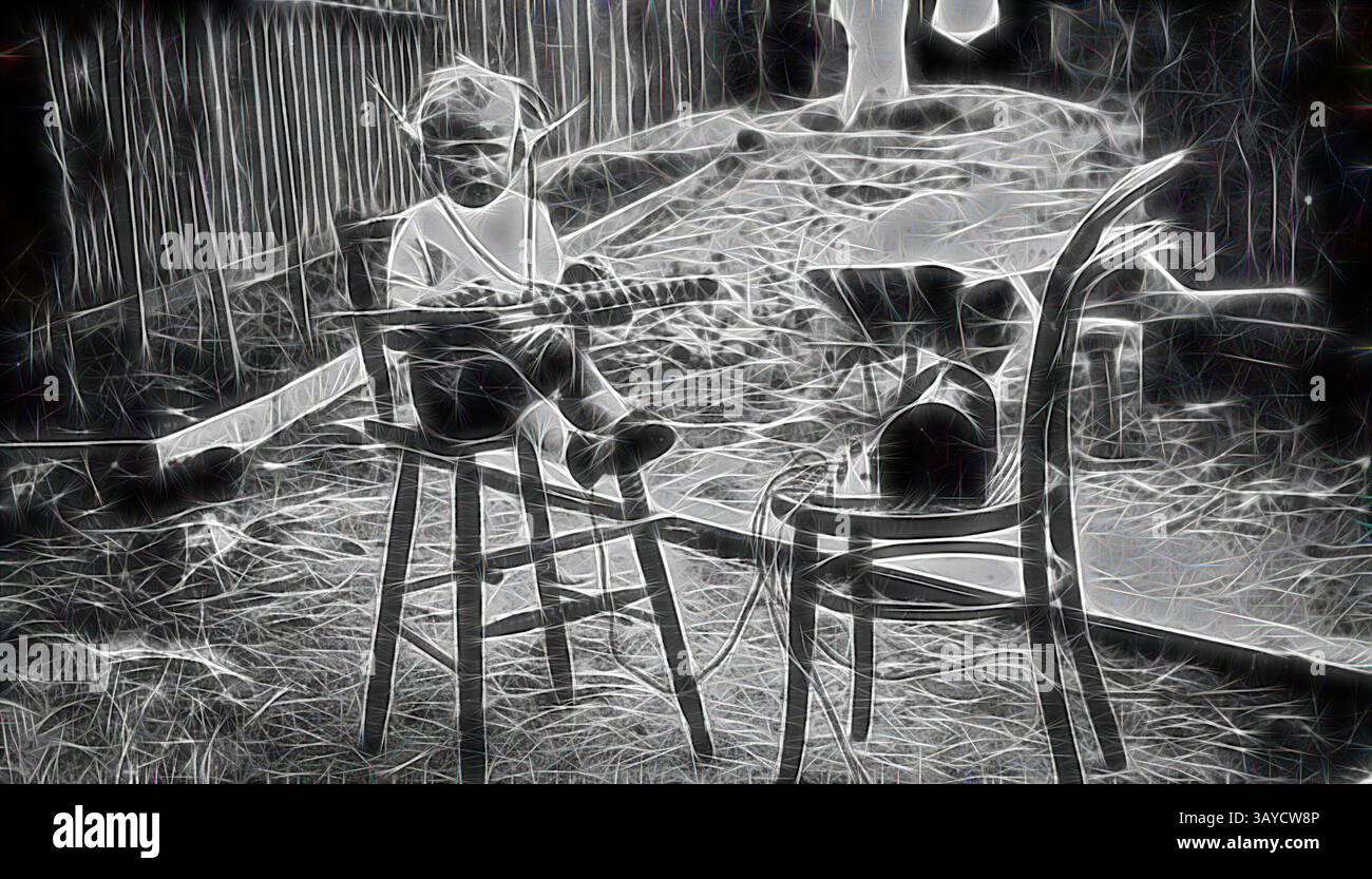 Eine skurrile Szene mit einem Kind mit spitzen Ohren, das auf einem Hochstuhl sitzt und ein Musikinstrument hält. In der Nähe sitzt ein Haustier auf einem anderen Stuhl, beide in einem verspielten Moment inmitten einer strukturierten Kulisse, die ein Gefühl der Verzauberung weckt. Negativ - Footscray, Victoria, um 1925, Ein kleiner Junge in einem Hochstuhl mit den Kopfhörern eines Kristall-Radios. Klassische Kunst mit einem modernen Twist von Artotop neu interpretiert Stockfoto