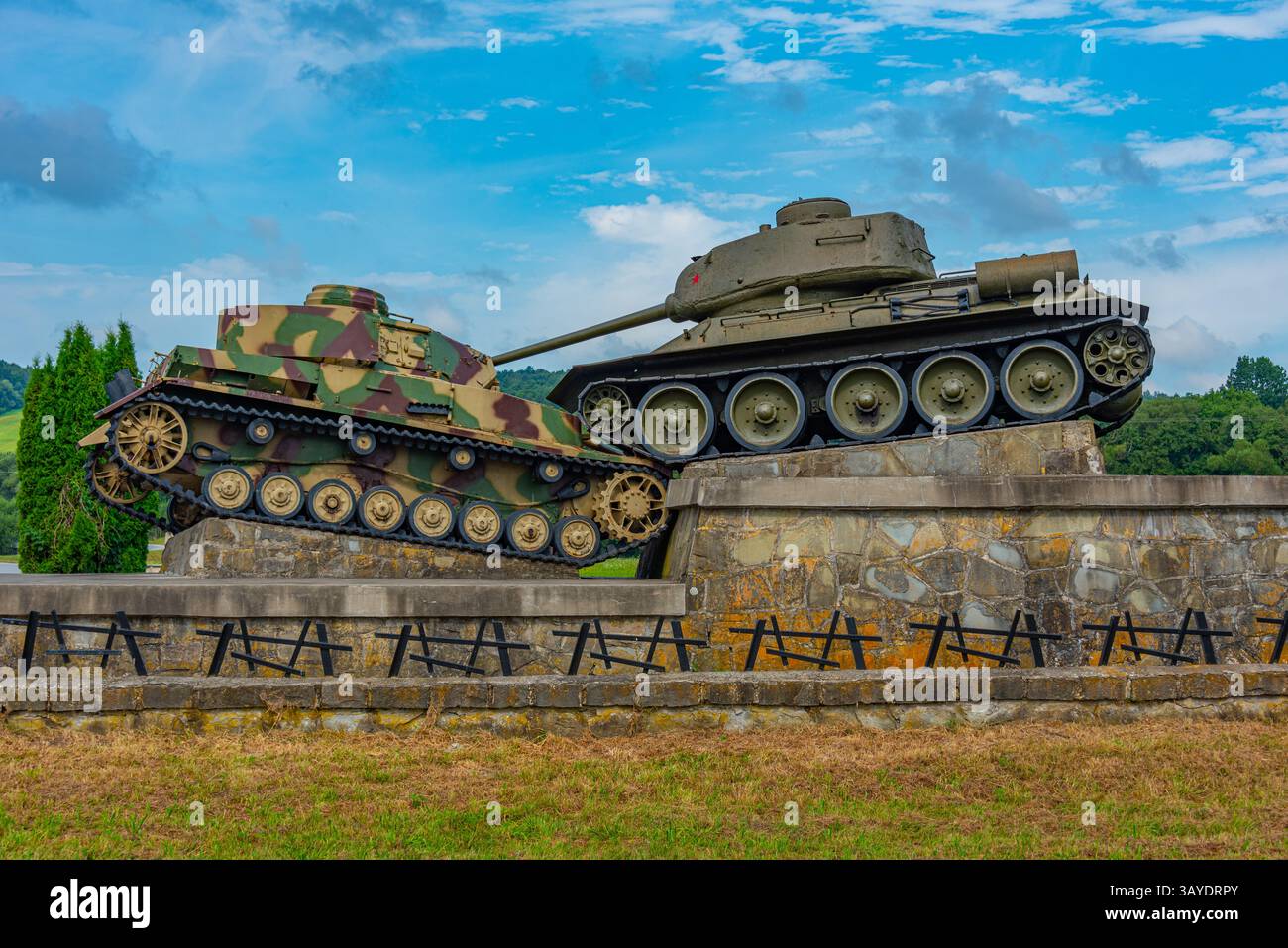 Denkmal für die Schlacht am Dukla-Pass in Svidnik, Slowakei. BILD Stockfoto