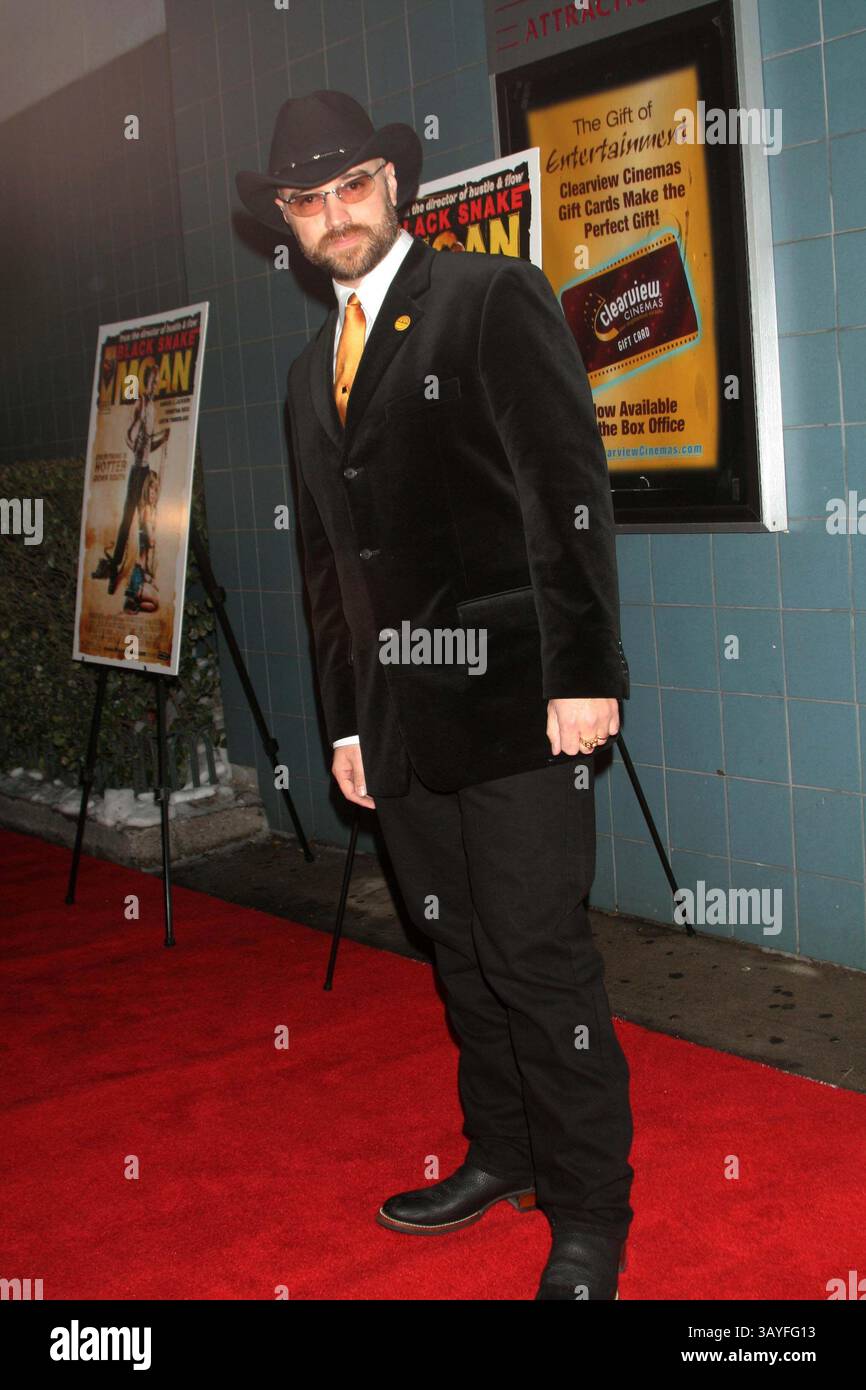 Februar 2007 – New York, New York, USA – K51877ML. NEW YORK New YORK PREMIERE VON „BLACK SNAKE STÖHNEN“. CHELSEA WEST KINOS - NEW YORK New YORK 02-19-2007. - PHTOS, INC â© 2007.CRAIG BREWER(Bild: © Mitchell Levy/Globe Photos/ZUMAPRESS.com) Stockfoto