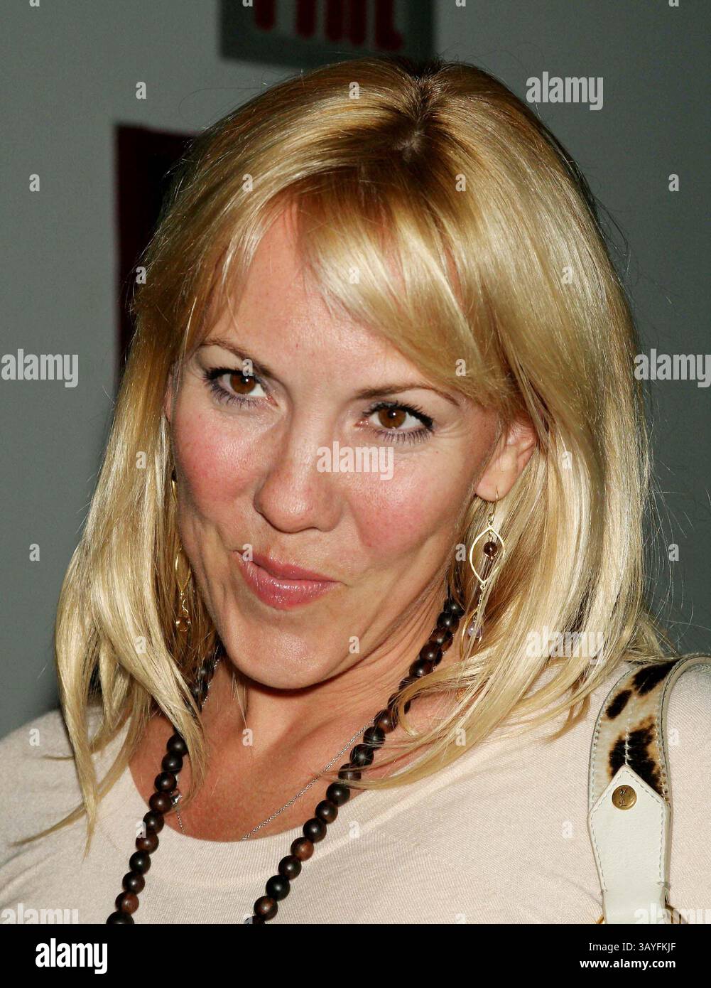 16. JANUAR 2007 - NEW YORK, NEW YORK, USA - K51403ML.VOOM PORTRÄTS ROBERT WILSON, EINE SERIE VON HOCHAUFLÖSENDEN VIDEOPORTRÄTS WELTWEITER IKONEN, DIE AUF DER PHILLIPS DE PURY & COMPANY, NEW YORK, NEW YORK, 2007 AUSGESTELLT SIND. - HEATHER RANDALL (Credit Image: © Mitchell Levy/Globe Photos/ZUMAPRESS.com) Stockfoto