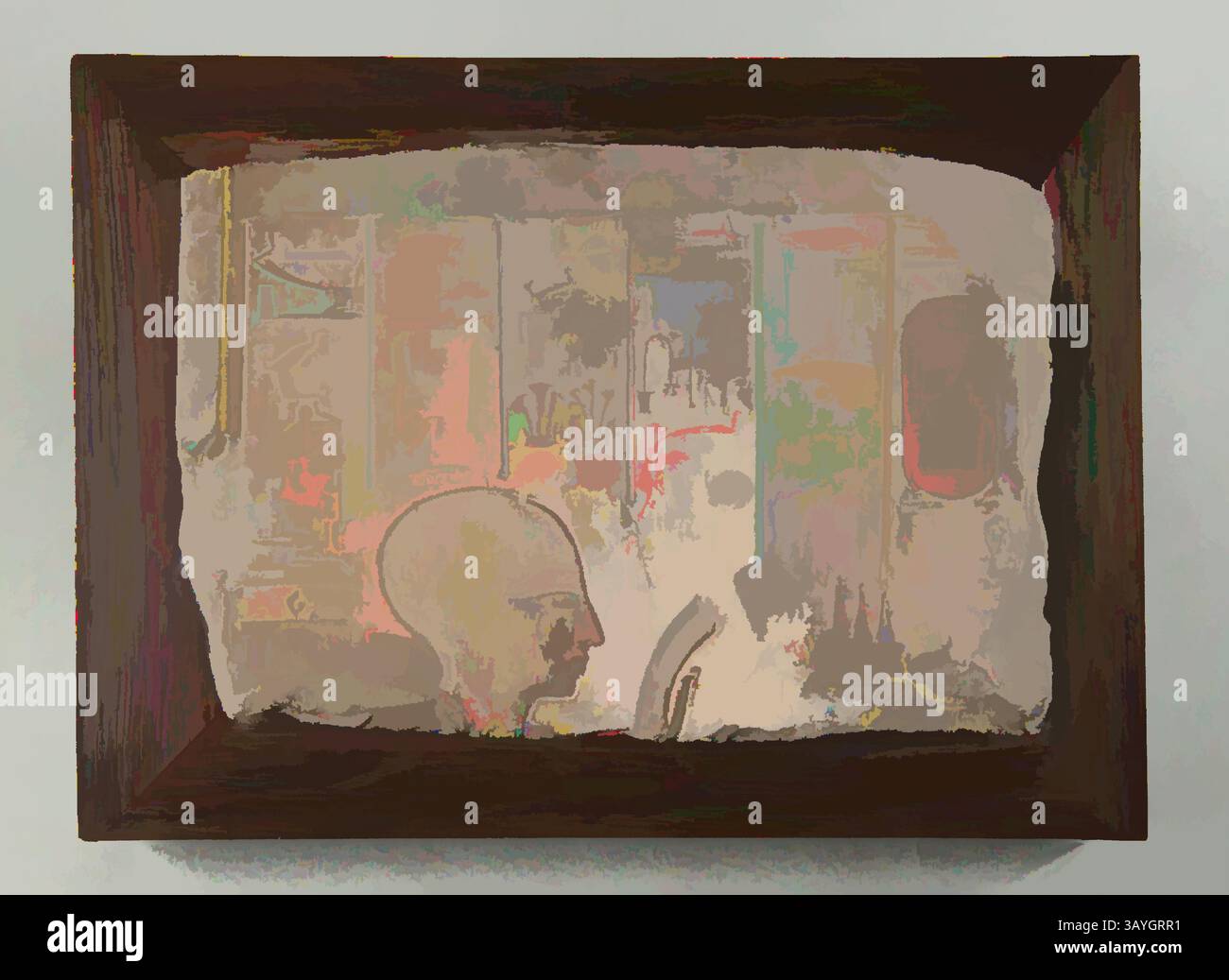 Ein gerahmtes Kunstwerk zeigt eine abstrakte Szene mit einer Figur mit einer markanten Kopfform, umgeben von verschwommenen und farbenfrohen Formen, die eine geschäftige Umgebung mit Anklängen anderer Figuren und Strukturen suggerieren. Die Komposition weckt ein Gefühl von Bewegung und Intrige. Ägyptisch: Relief aus dem Grab von Khay, Unbekannter Künstler, ägyptisch, 1279–1213 v. Chr., Stein, insgesamt (mit Halterung): 3/4 x 13 x 2 5/8 Zoll (22,2 x 33 x 6,7 cm) Klassische Kunst mit modernem Touch, neu interpretiert von Artotop Stockfoto