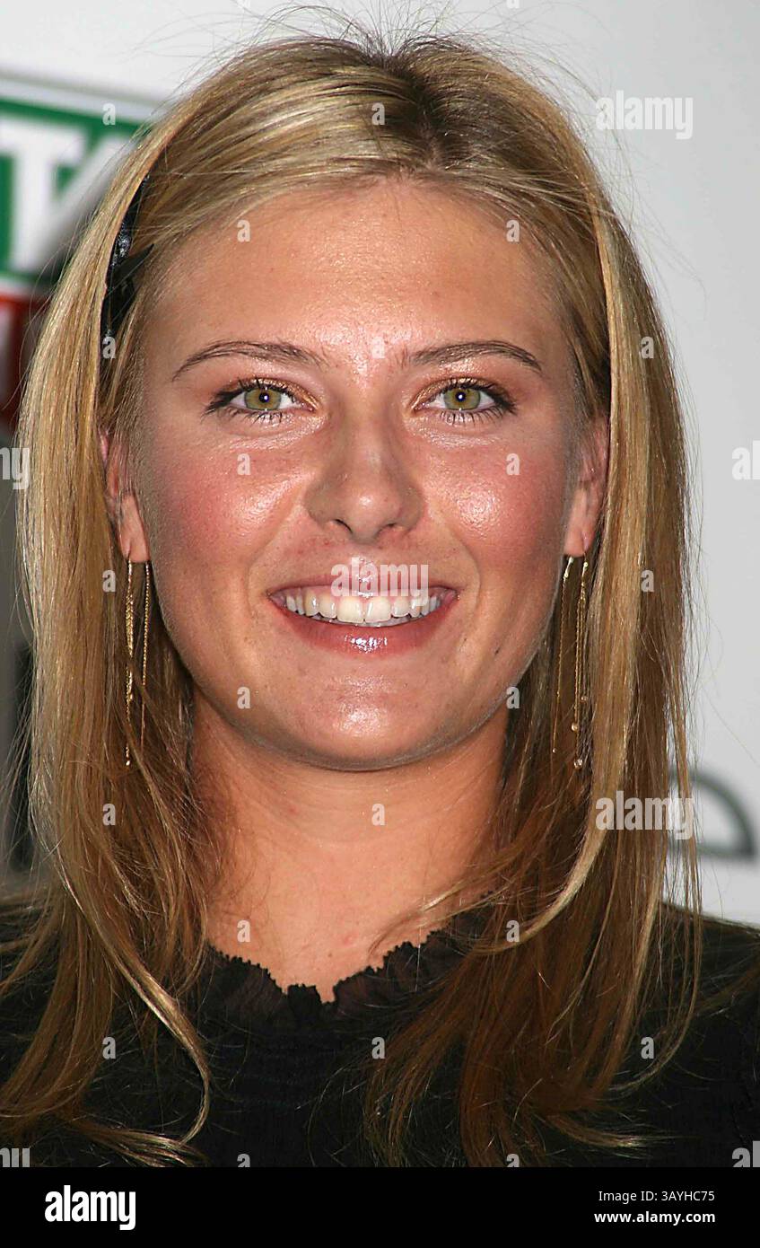 1. JANUAR 1980 - NEW YORK, NEW YORK, USA - K49361PSC.MARIA SHARAPOVA TRITT BEI BLOOMINGDALE AUF, UM EINEN BEITRAG DER TAG HEUR UHRENFIRMA AN DIE MARIA SHARAPOVA FOUNDATION ZU NEHMEN UND FÜR IHRE NEUE UHR, DIE AQUARCER , NEW YORK, ZU WERBEN 22.08.2006. - 2006.MARIA SHARAPOVA(Foto: © Paul Schmulbach/Globe Photos/ZUMAPRESS.com) Stockfoto