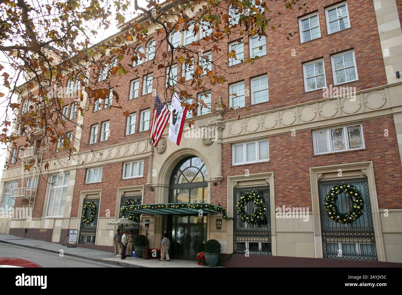Dez 15, 2009 - Los Angeles, Kalifornien, USA - das Casa del Mar Hotel ist ein Luxushotel in den USA am Strand in Santa Monica, Kalifornien. Sie gehört der Edward Thomas Hospitality Corporation, einem US-amerikanischen Unternehmen. Sie ist Mitglied der Leading Hotels of the World, einem Marketing- und Handelsverband. Das Gebäude ist ein historisches Wahrzeichen. Der Webseite des Hotels zufolge wurde der Club Casa del Mar ursprünglich 1926 als Strandclub eröffnet. Das Gebäude ist im Renaissance-Stil erbaut. (Bild: © Ruaridh Stewart/ZUMApress.com) Stockfoto