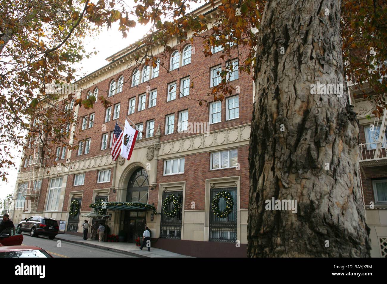 Dez 15, 2009 - Los Angeles, Kalifornien, USA - das Casa del Mar Hotel ist ein Luxushotel in den USA am Strand in Santa Monica, Kalifornien. Sie gehört der Edward Thomas Hospitality Corporation, einem US-amerikanischen Unternehmen. Sie ist Mitglied der Leading Hotels of the World, einem Marketing- und Handelsverband. Das Gebäude ist ein historisches Wahrzeichen. Der Webseite des Hotels zufolge wurde der Club Casa del Mar ursprünglich 1926 als Strandclub eröffnet. Das Gebäude ist im Renaissance-Stil erbaut. (Bild: © Ruaridh Stewart/ZUMApress.com) Stockfoto