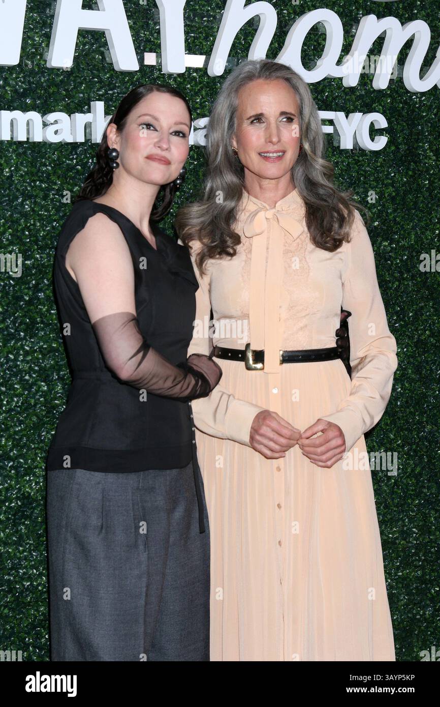 Los Angeles, USA. April 2025. Von links nach rechts: Chyler Leigh, Andie MacDowell beim „The Way Home“-Screening und Emmys FYC-Event im Hallmark Channel. Quelle: Kathy Hutchins / Alamy Live News Stockfoto