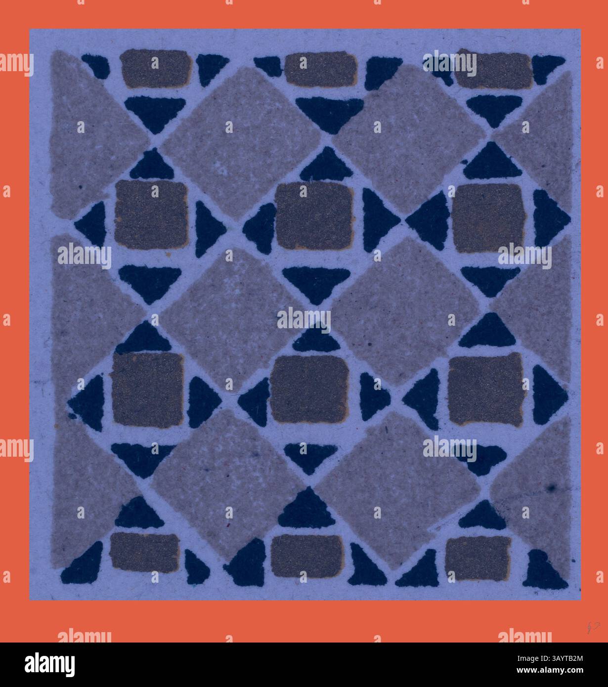 Ein geometrisches Muster aus Diamanten und Quadraten in gedämpften Tönen, das ein strukturiertes, sich wiederholendes Design schafft, das visuelles Interesse verleiht. Das Arrangement verbindet Erdfarben mit kontrastierenden dunklen Akzenten. Byzantinisches Ornament Klassische Kunst mit modernem Touch, neu gestaltet von Artotop Stockfoto