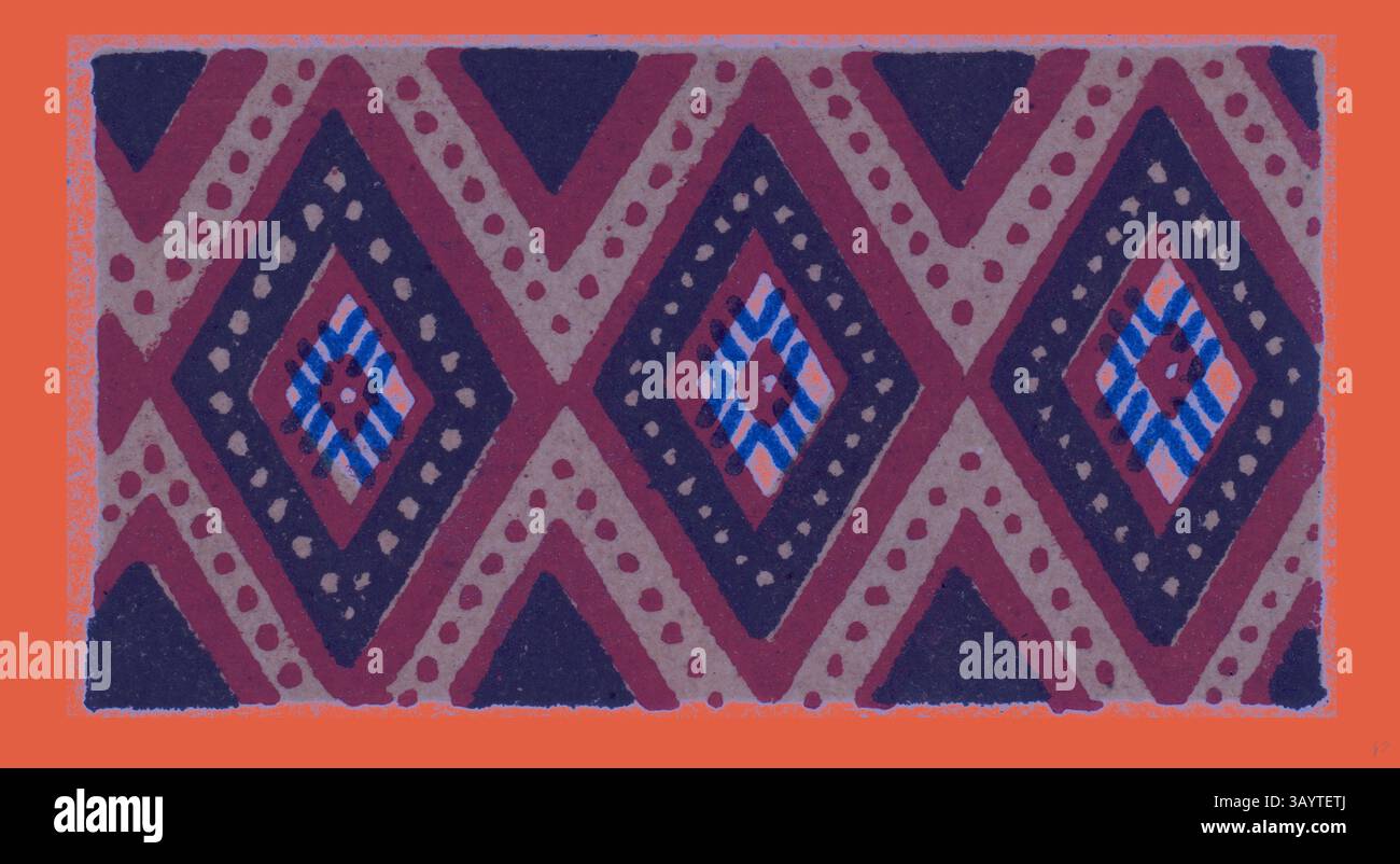 Ein auffälliges geometrisches Muster mit einer Reihe von Diamantformen in kräftigen Farbtönen, die mit leuchtenden Blau- und Rottönen vor einem tiefen Hintergrund unterstrichen werden. Das Design zeigt komplexe Details mit wechselnden Farben und gepunkteten Elementen und schafft so eine lebendige und auffällige Komposition. Indisches Ornament Klassische Kunst mit modernem Touch, neu gestaltet von Artotop Stockfoto