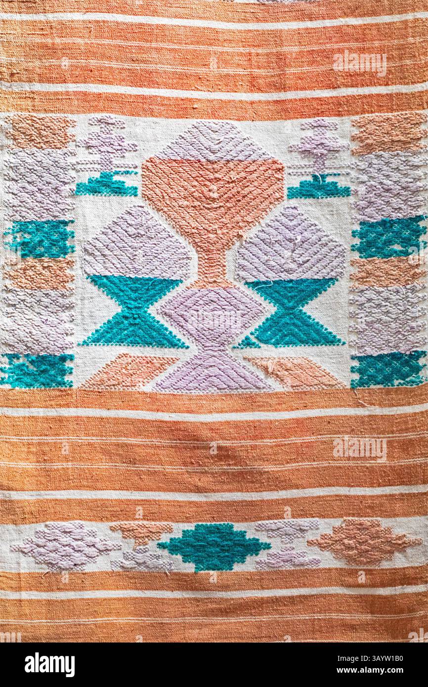 Traditionelle geometrische Stickmuster der Ostukraine. Bräuche und Traditionen Stockfoto