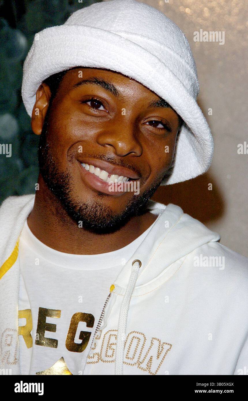 SEPTEMBER 2005 - HOLLYWOOD, CALIFORNIA, USA - K45215DL. HILARY DUFF'S 18. GEBURTSTAG, STIMMUNG, HOLLYWOOD CA. 28.09.05. - 2005.IMAGE:KEL MITCHELL(Bild: © Dave Longendyke/Globe Photos/ZUMAPRESS.com) Stockfoto