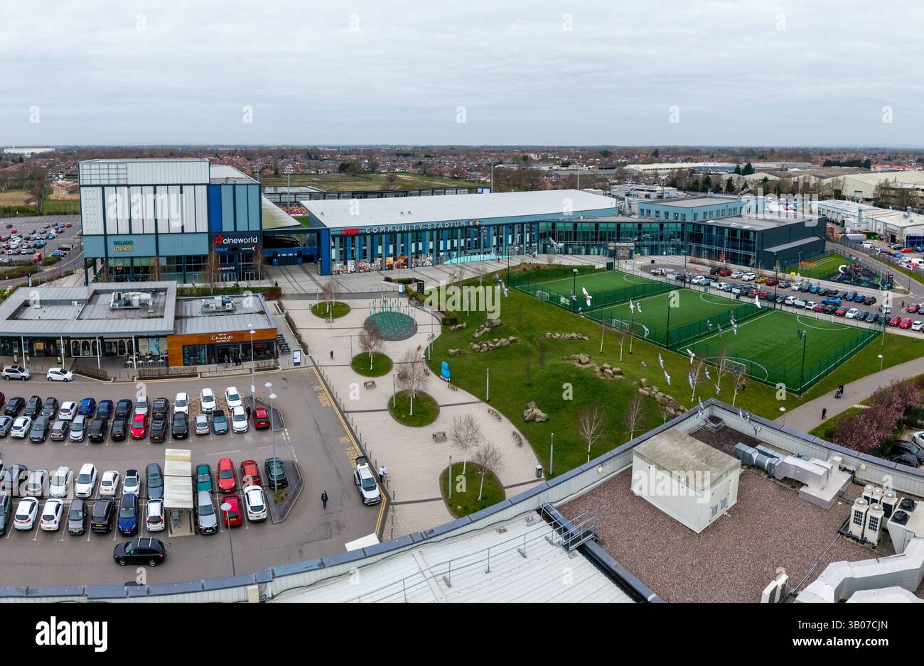 HUNTINGDON, YORK, GROSSBRITANNIEN - 31. MÄRZ 2025. Aus der Vogelperspektive des LNER Community Stadium in York, dem Heimstadion des York City FC und des York Knights RLF Stockfoto