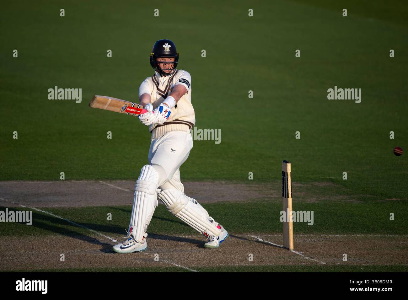 Sussex gegen Surrey – Rothesay County Championship HOVE, ENGLAND – 19. APRIL: Ollie Pope of Surrey traf vier Runs während Sussex gegen Surrey beim 1. CEN Stockfoto
