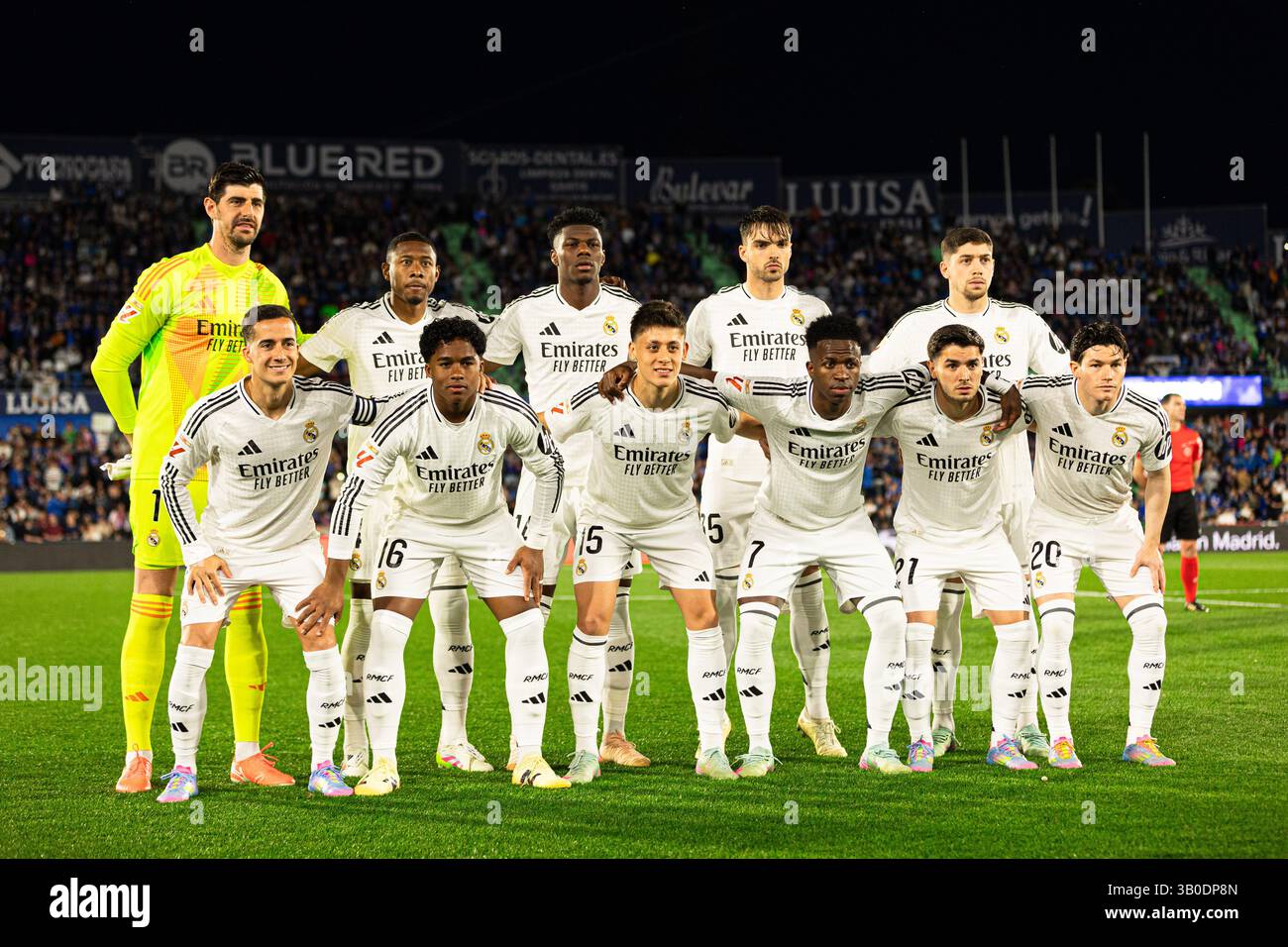 Getafe, Spanien. April 2025. Team Real Madrid während des Getafe CF und Real Madrid im Coliseum Stadium. (Foto: Rafael Beltran/Alamy Live News) Stockfoto