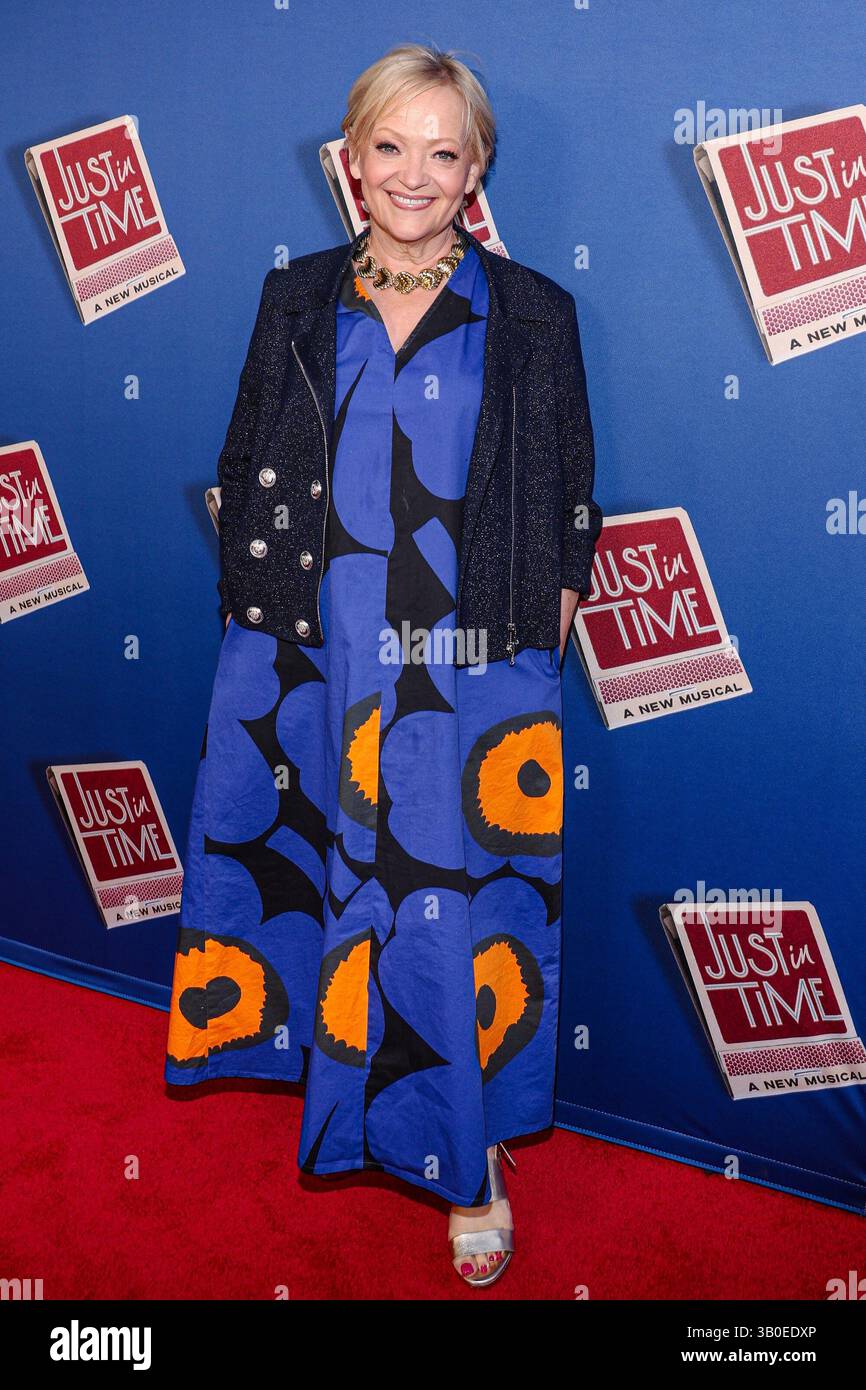 Ny. April 2025. Maria Friedman in Anwesenheit von JUST IN TIME Opening Night on Broadway, Circle in the Square Theatre, New York, NY, 23. April 2025. Quelle: Manoli Figetakis/Everett Collection/Alamy Live News Stockfoto