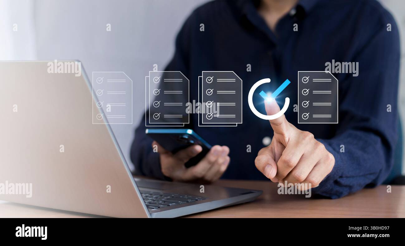 Konzepte und Checklisten für die Verwaltung von Geschäftsdokumenten Datencheckliste, Geschäftsentwicklung Stockfoto