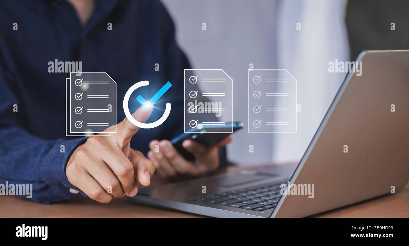 Konzepte und Checklisten für die Verwaltung von Geschäftsdokumenten Datencheckliste, Geschäftsentwicklung Stockfoto