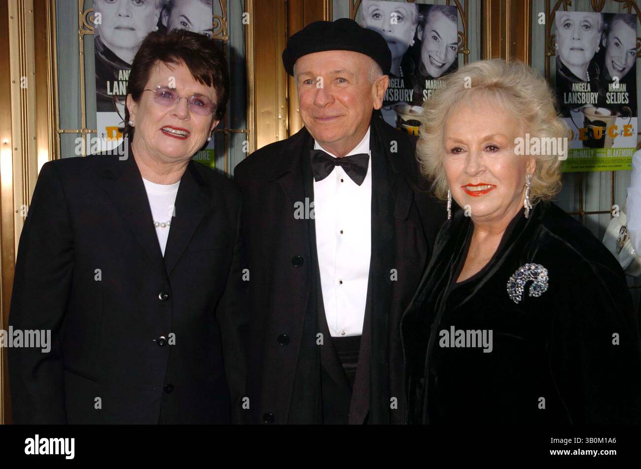 6. Mai 2007: New York, New York, USA: AUFTRITT AM ERÖFFNUNGSABEND FÜR ANGELA LANSBURY UND MARIAN SELDES IN DEUCE. MUSIC BOX THEATRE, NEW YORK, NY 05-06-2007. - 2007... BILLY JEAN KING, TERRENCE MCNALLY, DORIS ROBERTS. K52875JKRON(Bild: © John Krondes/Globe Photos/ZUMAPRESS.com) Stockfoto