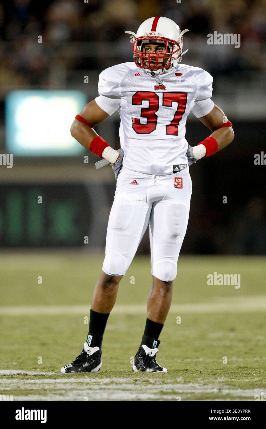 11. September 2010: North Carolina State Cornerback Jordan Monk (37) während des NCAA Football-Spiels zwischen North Carolina State Wolfpack und den Central Florida Knights. NC State besiegte Central Florida mit 28:21im Bright House Network Stadium in Orlando, FL. (Bild: © Romeo Guzman/Cal Sport Media/ZUMApress.com) Stockfoto