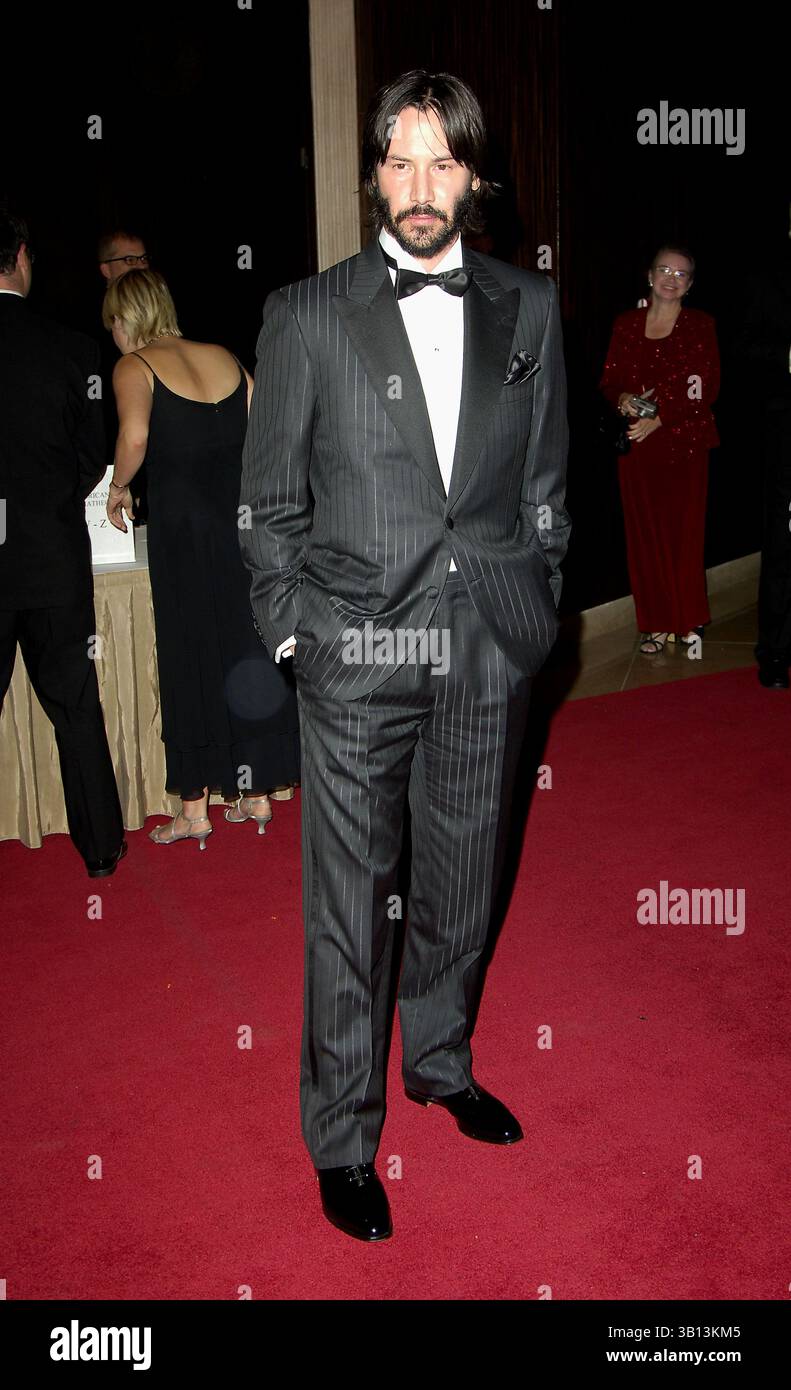 Oktober 2005 - Hollywood, Kalifornien, USA - BEVERLY HILLS, CA 21. OKTOBER 2005 (SSI) -. Schauspieler Keanu Reeves posiert für Fotografen während der 20. Jährlichen American Cinematheque Award Gala, die am 21. Oktober 2005 im Beverly Hilton Hotel in Beverly Hills, Kalifornien, stattfand. . / 2005.K45645MG(Bild: © Michael Germana/Globe Photos/ZUMAPRESS.com) Stockfoto