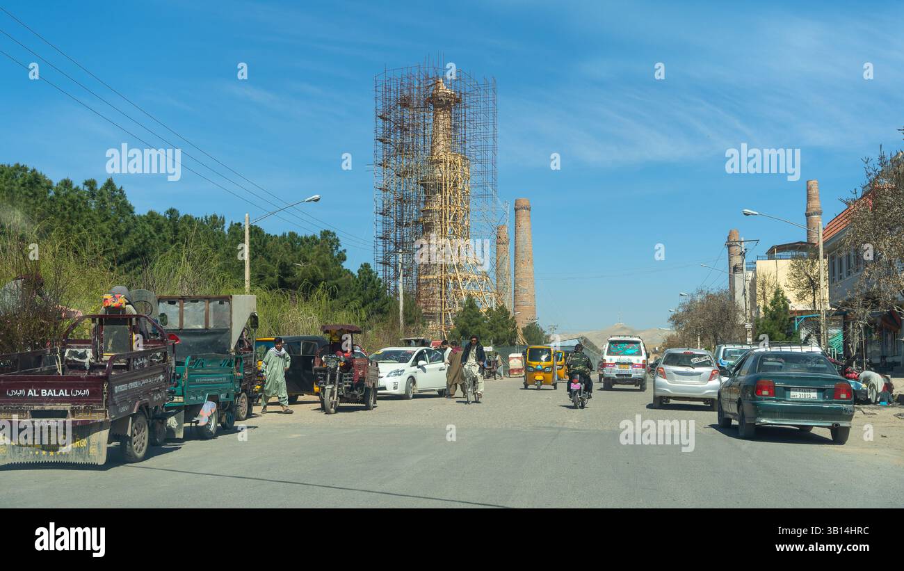Minarette von Herat, Wiederaufbau, Blick von den Straßen der Stadt, Afghanistan Stockfoto