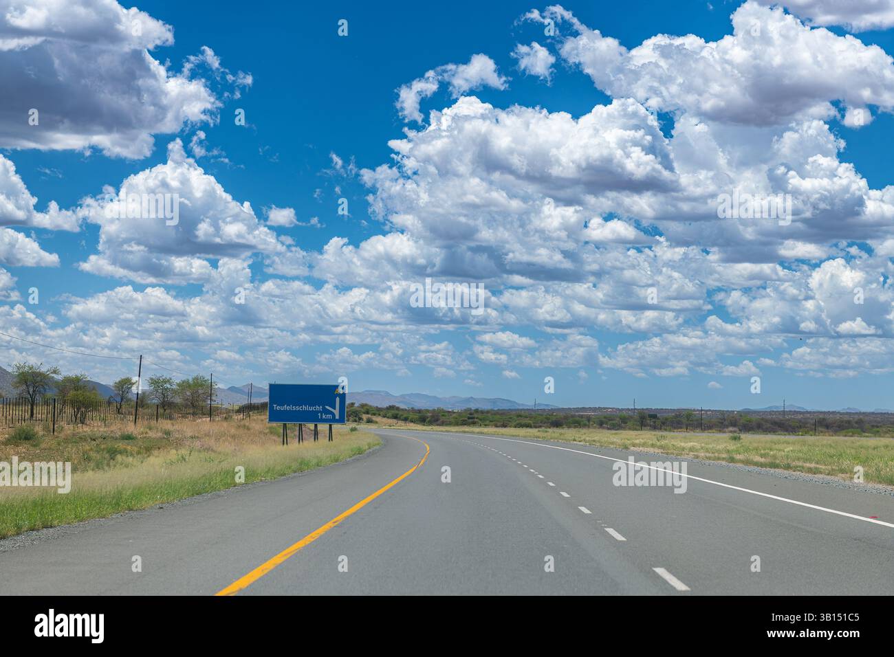 Die Autobahn A1, Windhoek-Okahandja, Namibia Stockfoto