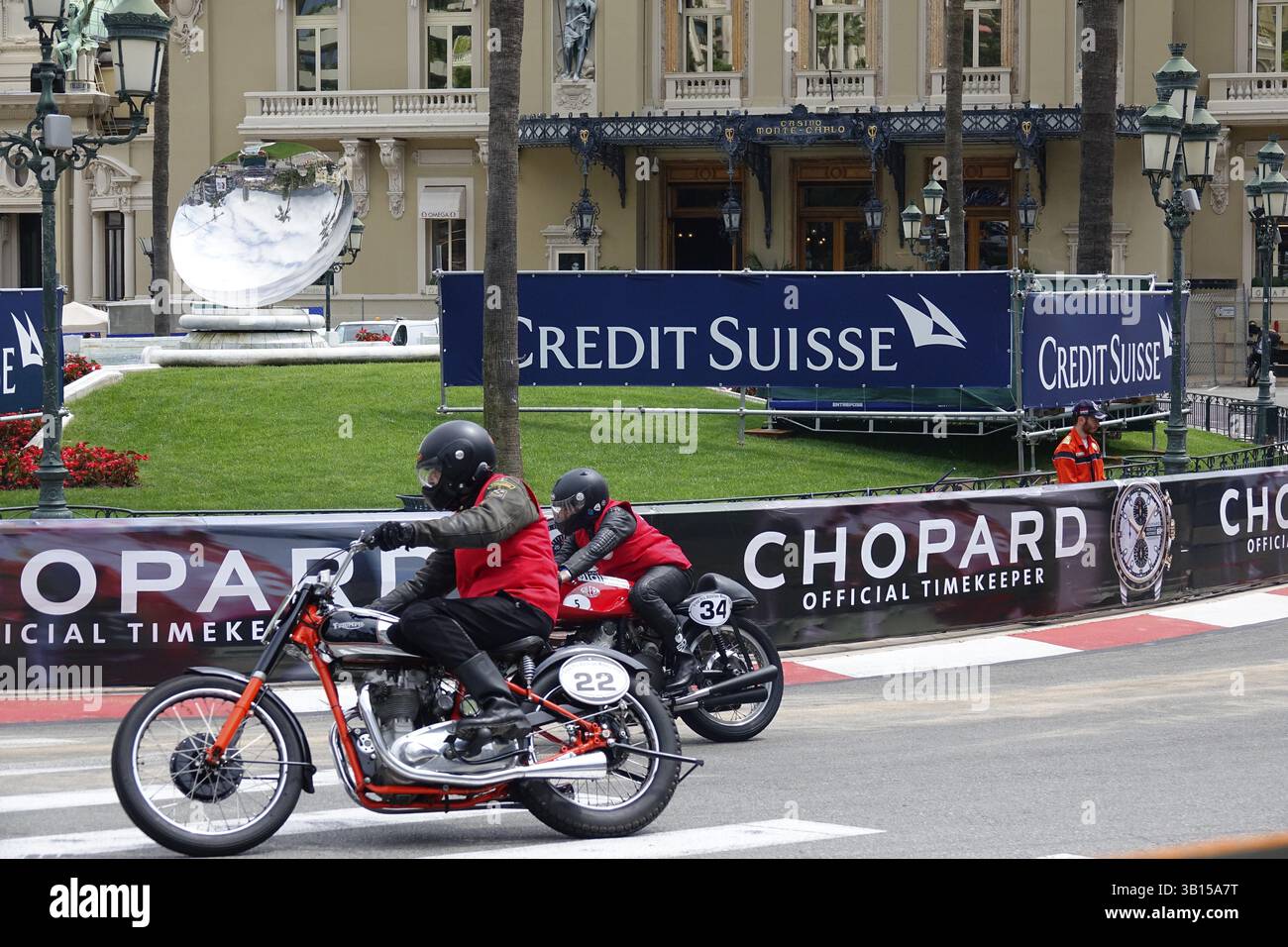Parade historischer Motorräder, Platz vor dem Casino Monte-Carlo, 11. Grand Prix Monaco Historique, Fürstentum Monaco Stockfoto