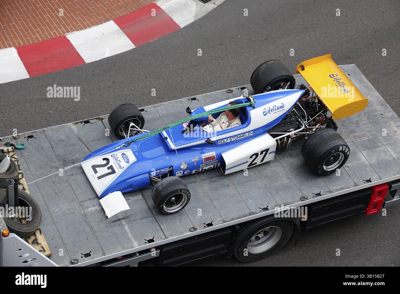 März 721 Eifelland, Design Luigi Colani, gefahren von Rolf Stommelen, Formel-1-Rennwagen der Serie E von 1966 bis 1972, auf Abschleppwagen, 11. Grand Prix Mo Stockfoto