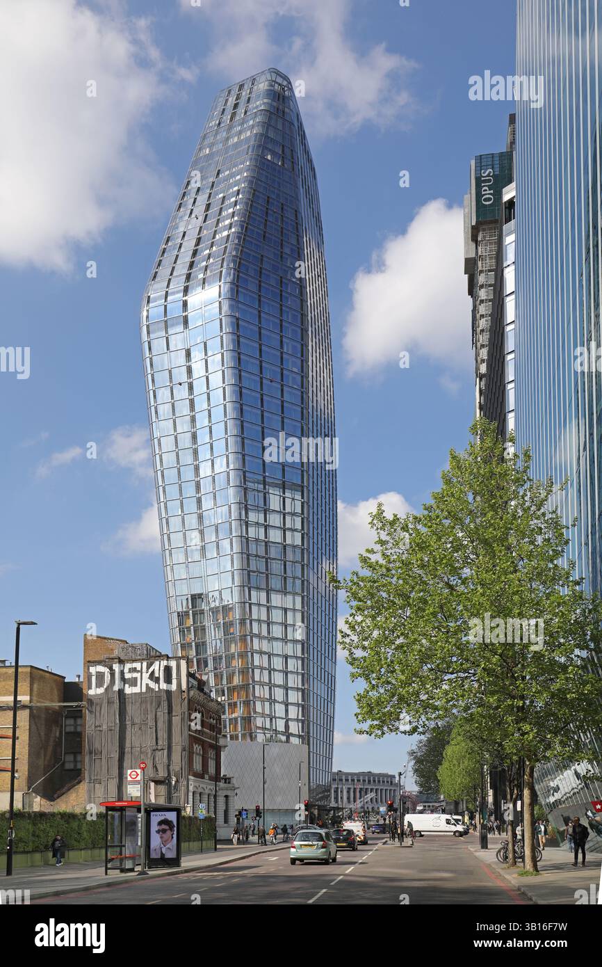 One Blackfriars, ein 50-stöckiges Apartmentgebäude neben der Themse und der Blackfriars Bridge, London, Großbritannien. Entworfen von Ian Simpson für St. George. Stockfoto