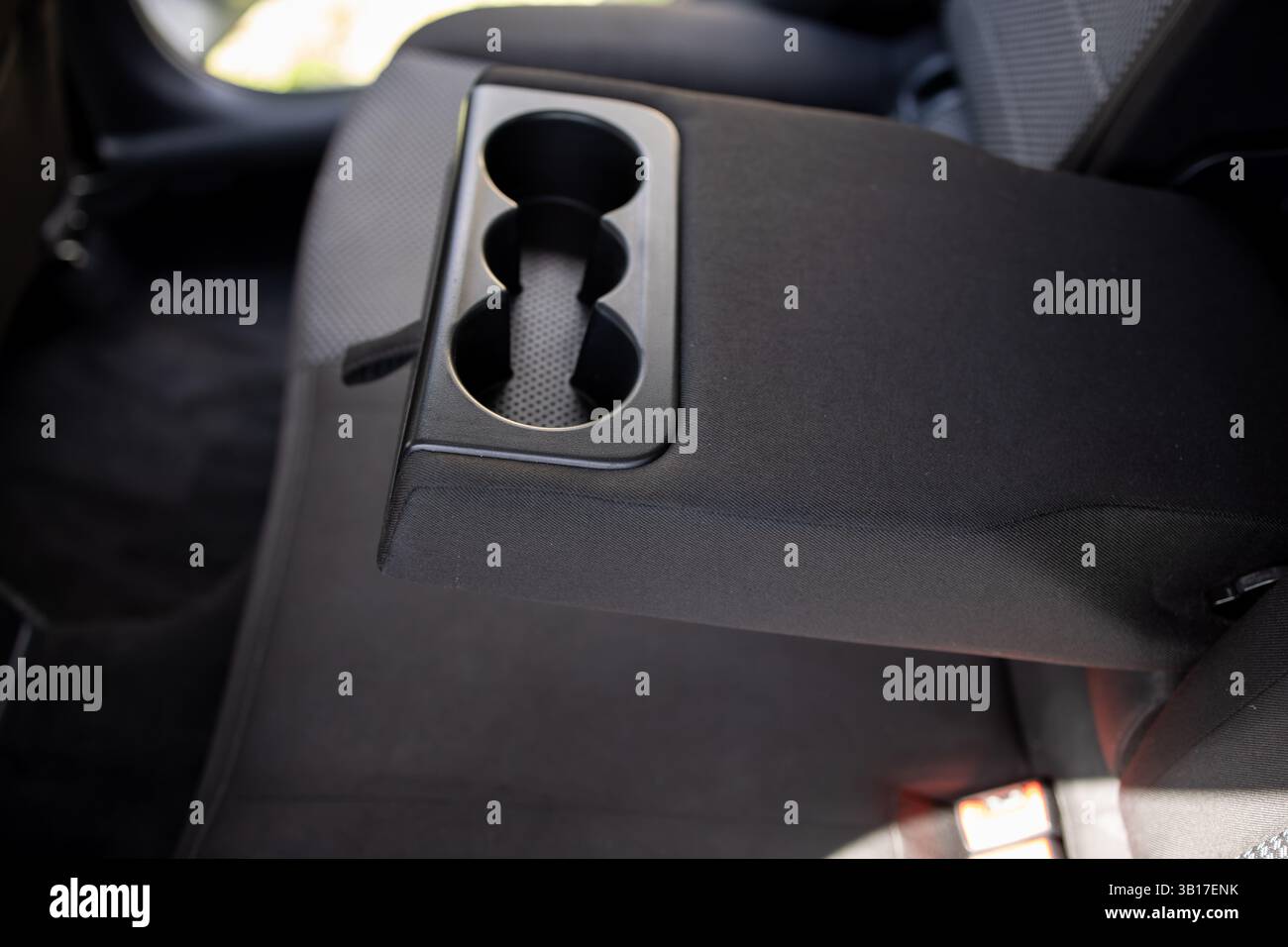 Autokassettenhalter optional in einem neuen Auto. Stockfoto