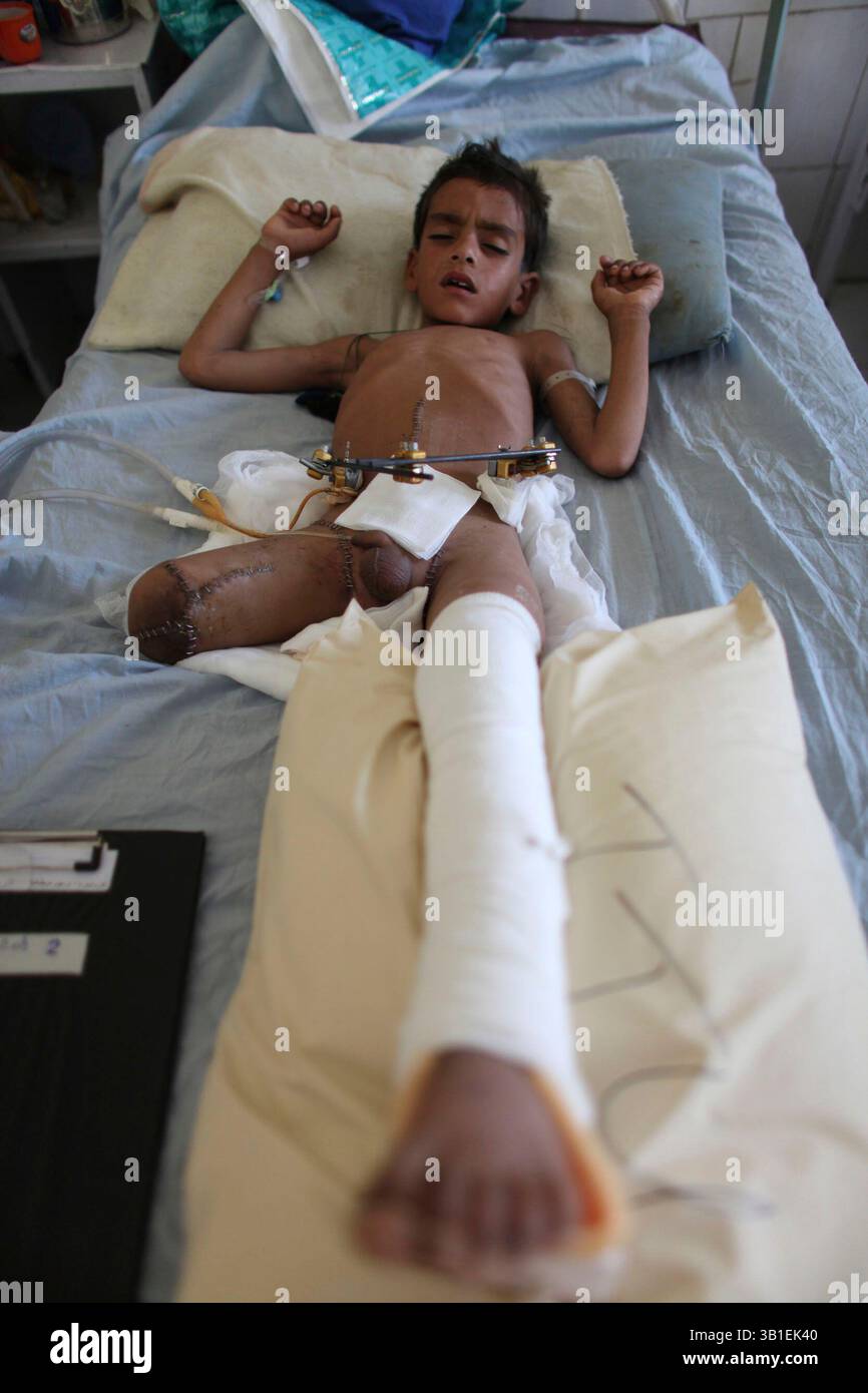 6. Januar 2010 - Kabul, Afghanistan - die Kinderstation eines afghanischen Krankenhauses. (Bild: © Ton Koene/ZUMApress.com) Stockfoto