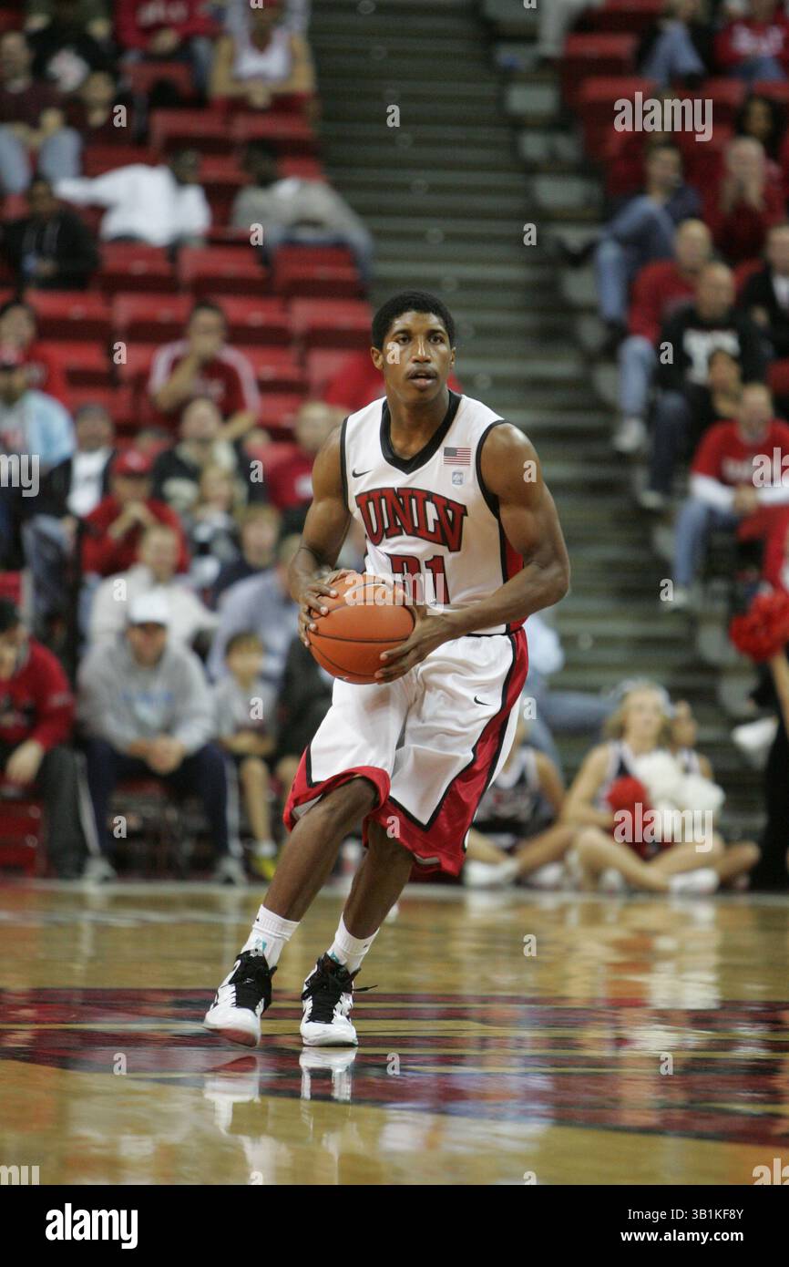 9. November 2010: Justin Hawkins von UNLV (31) während eines NCAA-Basketballspiels zwischen den Wasburn Ichabods und den UNLV Runnin' Rebels im Thomas and Mack Center in Las Vegas, NV. UNLV gewann 88–53. (Bild: © Josh Holmberg/Cal Sport Media/ZUMApress.com) Stockfoto