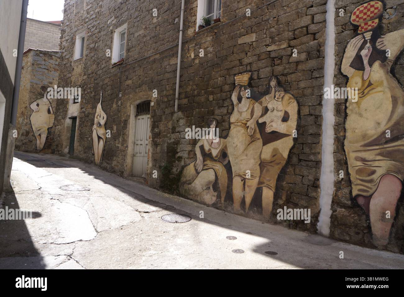 Historische Wandmalereien in Orgosolo, Sardinien Stockfoto