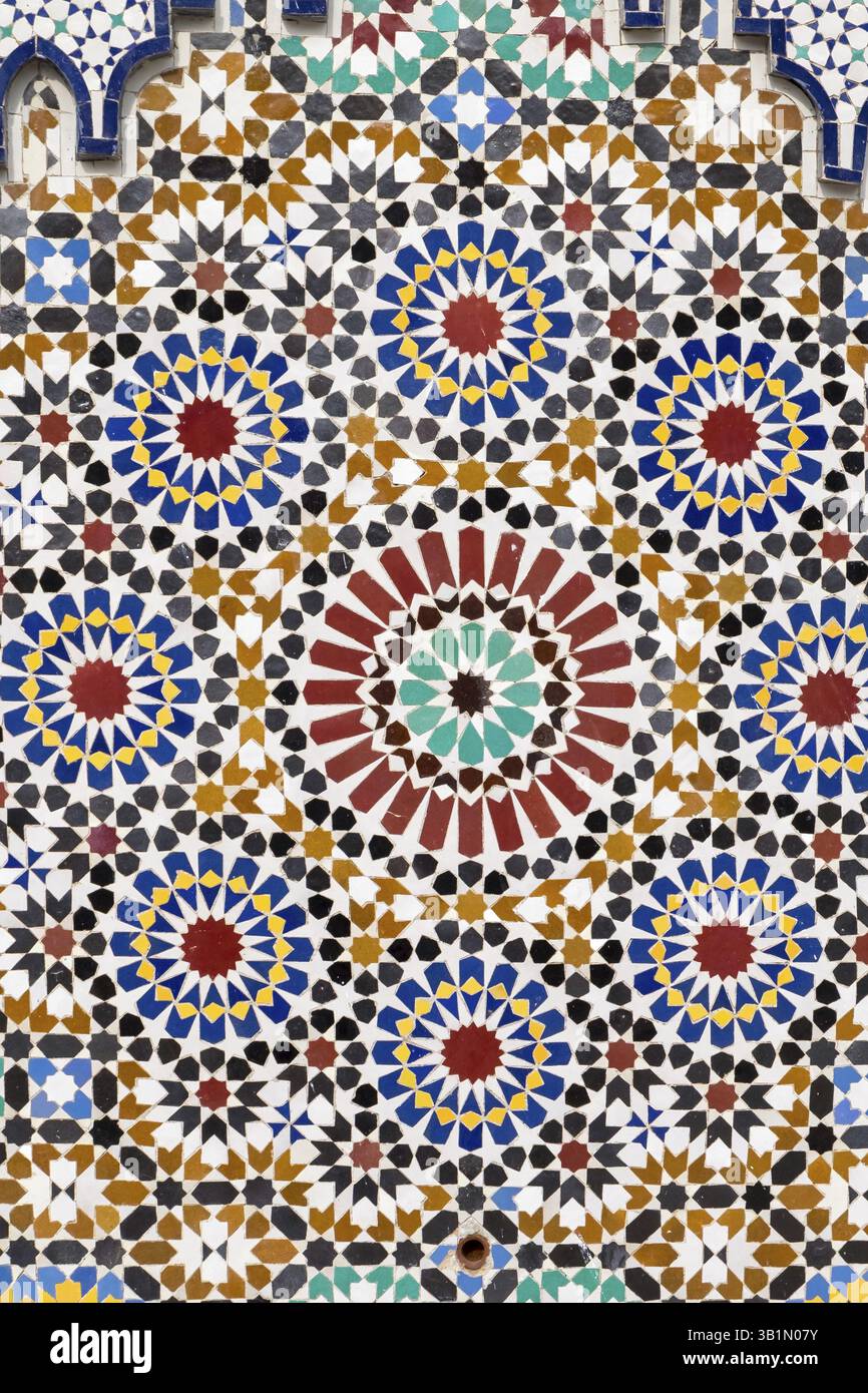 Handgefertigte marokkanische Mosaikfliesen, Meknes, Marokko, Afrika Stockfoto