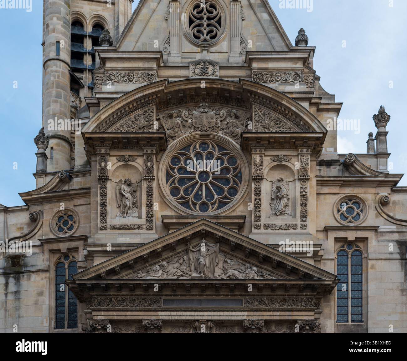 Das Rosenfenster der Kirche Saint-Etienne-du-Mont, 5. Arrondissement, Paris, Frankreich Stockfoto