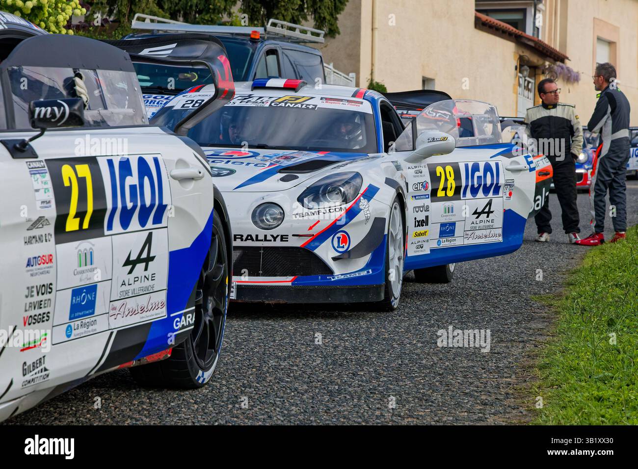 BIBOST, FRANKREICH, 25. April 2025: Rallye Rhone-Charbonnieres der erste Tag findet auf den Straßen des Monts du Lyonnais statt. Es ist die zweite in der zweiten Runde Stockfoto
