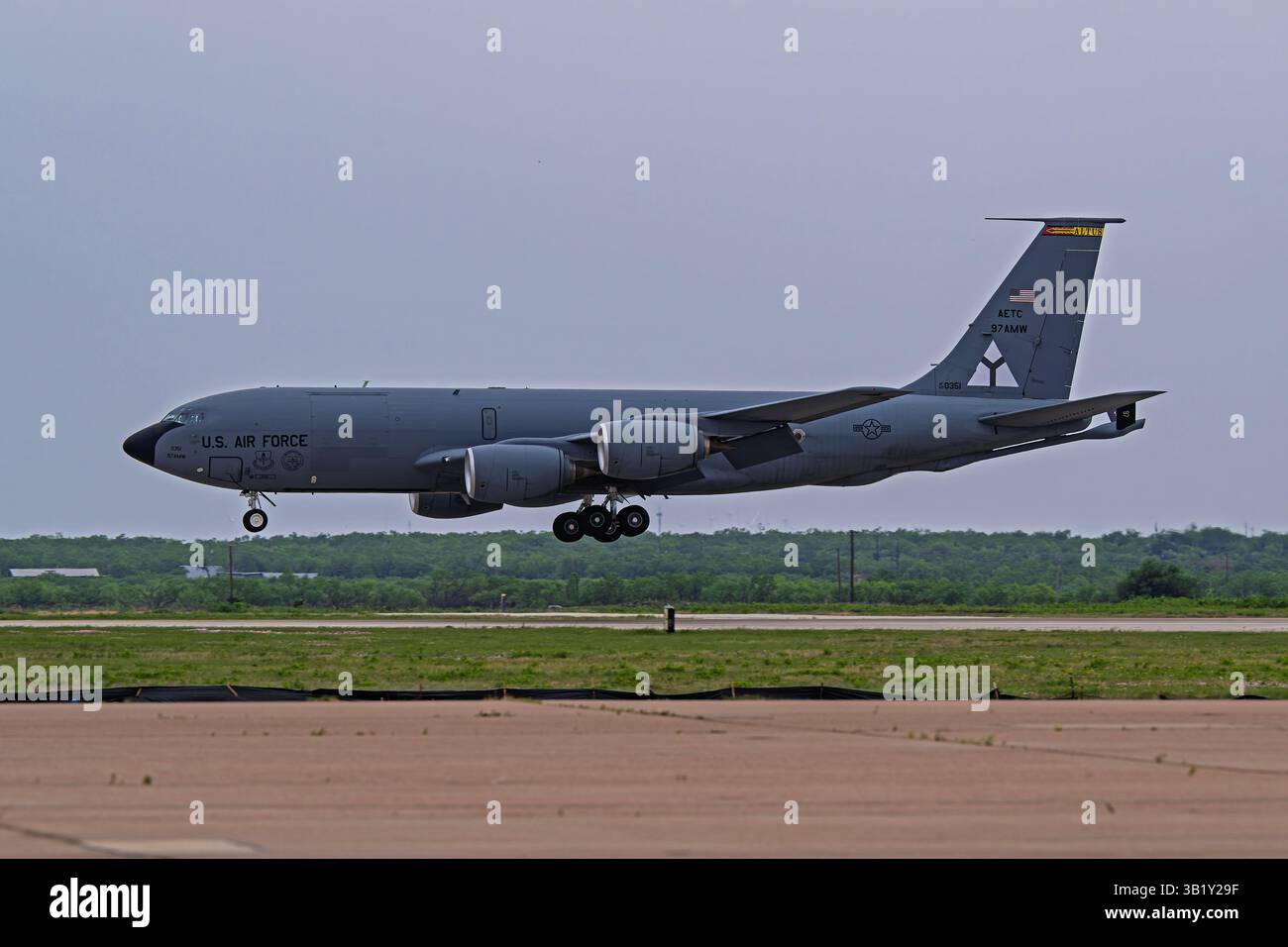 Wings Over West Texas 4-18-2025 Dyess AFB, TX USA USAF KC-135R 60-0351 auf der Wings Over West Texas Air Show in Dyess AFB Stockfoto