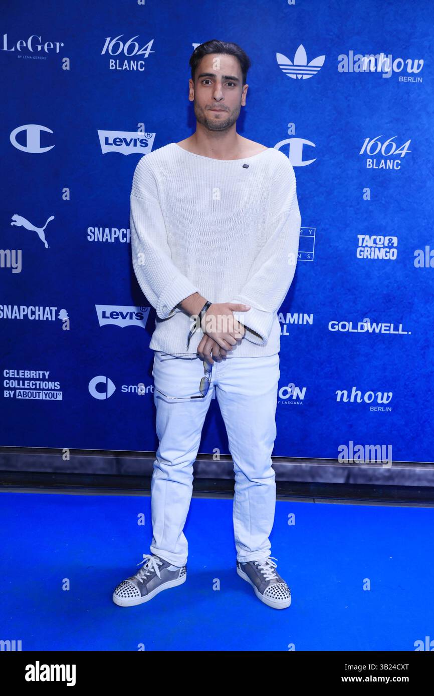 25.04.2025 , Timur Ülker zur ABOUT YOU Fashionmania von AYFW, Uber Eats Music Hall, Berlin *** 25 04 2025 , Timur Ülker für ABOUT YOU Fashionmania von AYFW, Uber Eats Music Hall, Berlin, Berlin Stockfoto