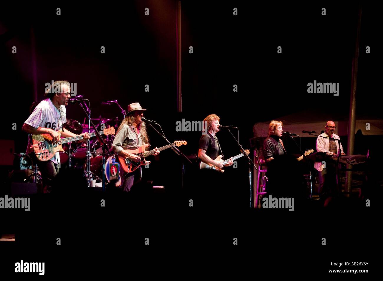 20. August 2009 – Rockingham County, Virginia, USA – Doobie Brothers tritt live auf der Rockingham County Fair 2009 auf. (Foto: © Pete Marovich/ZUMA Press) Stockfoto