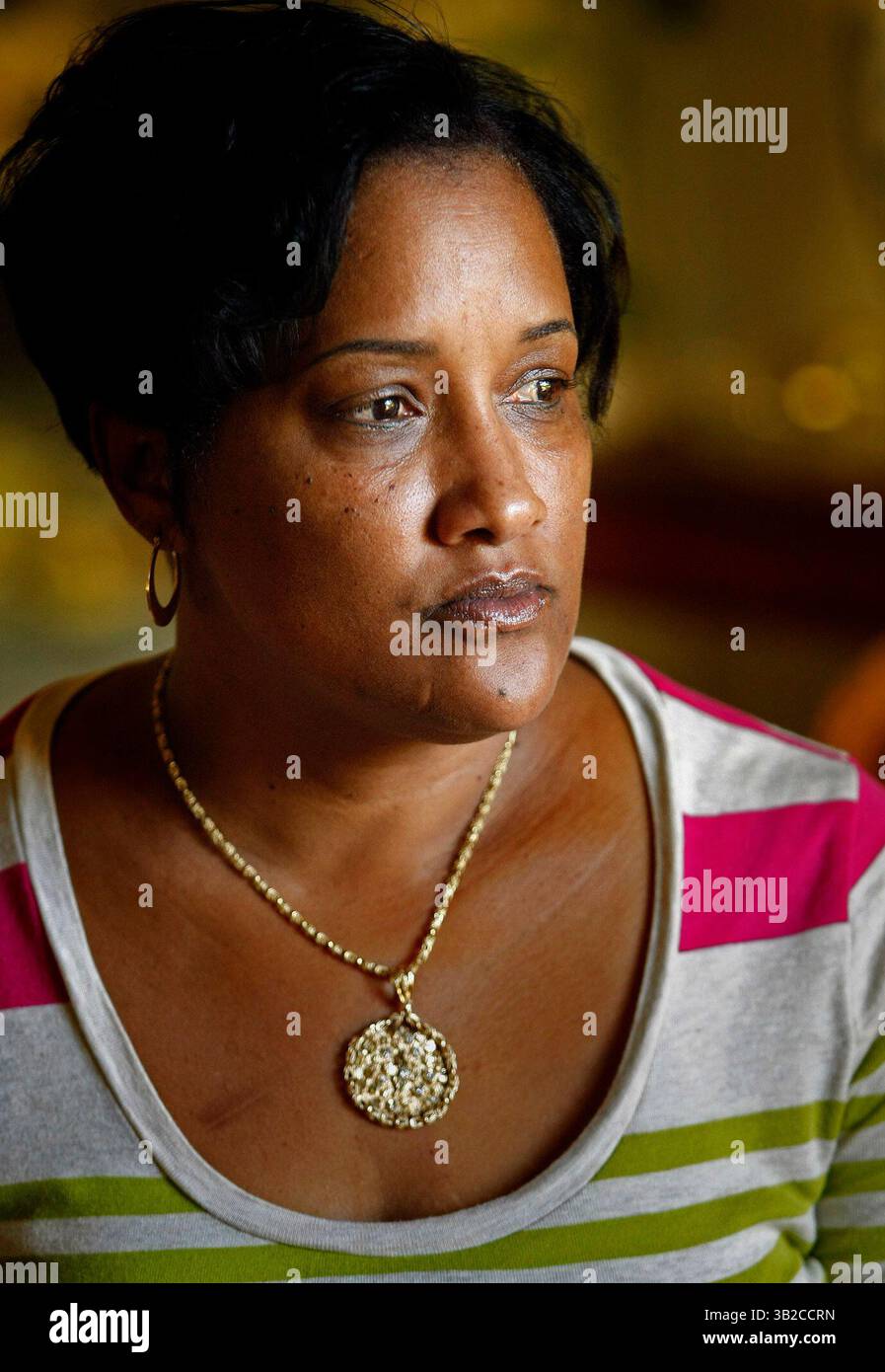 Amanda Graham am Donnerstag, 3. Dezember 2009. Grahams Sohn Andre Johnson wurde 1995 ermordet in Marina aufgefunden. Graham gibt dem Sheriffs-Department von Monterey County die Schuld, dass sie den Mord an ihrem Sohn nicht ordnungsgemäß untersucht hat. (Kreditbild: Monterey Herald/ZUMA Press) Stockfoto