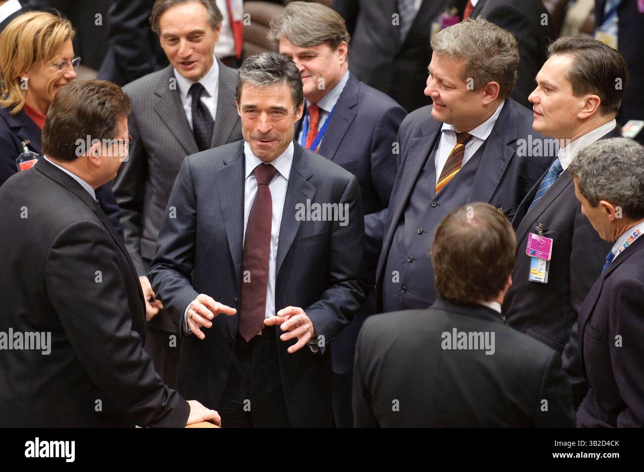 4. Dezember 2009 - Brüssel, BXL, Belgien - NATO-Generalsekretär anders Fogh Rasmussen zu Beginn der NATO - ISAF-Außenminister treffen sich am 4. Dezember 2009 in Brüssel, Belgien Â© von Wiktor Dabkowski (Credit Image: © Wiktor Dabkowski/ZUMApress.com) Stockfoto