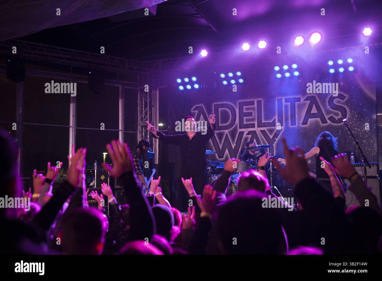 20. Januar 2016 - Dallas - die amerikanische Rockband Adelitas Way tritt im Rahmen der Tour Bad Reputation der Gruppe in der Gas Monkey Bar N Grill in Dallas, Texas auf. (Bild: © Scott W. Coleman via ZUMA Wire) Stockfoto
