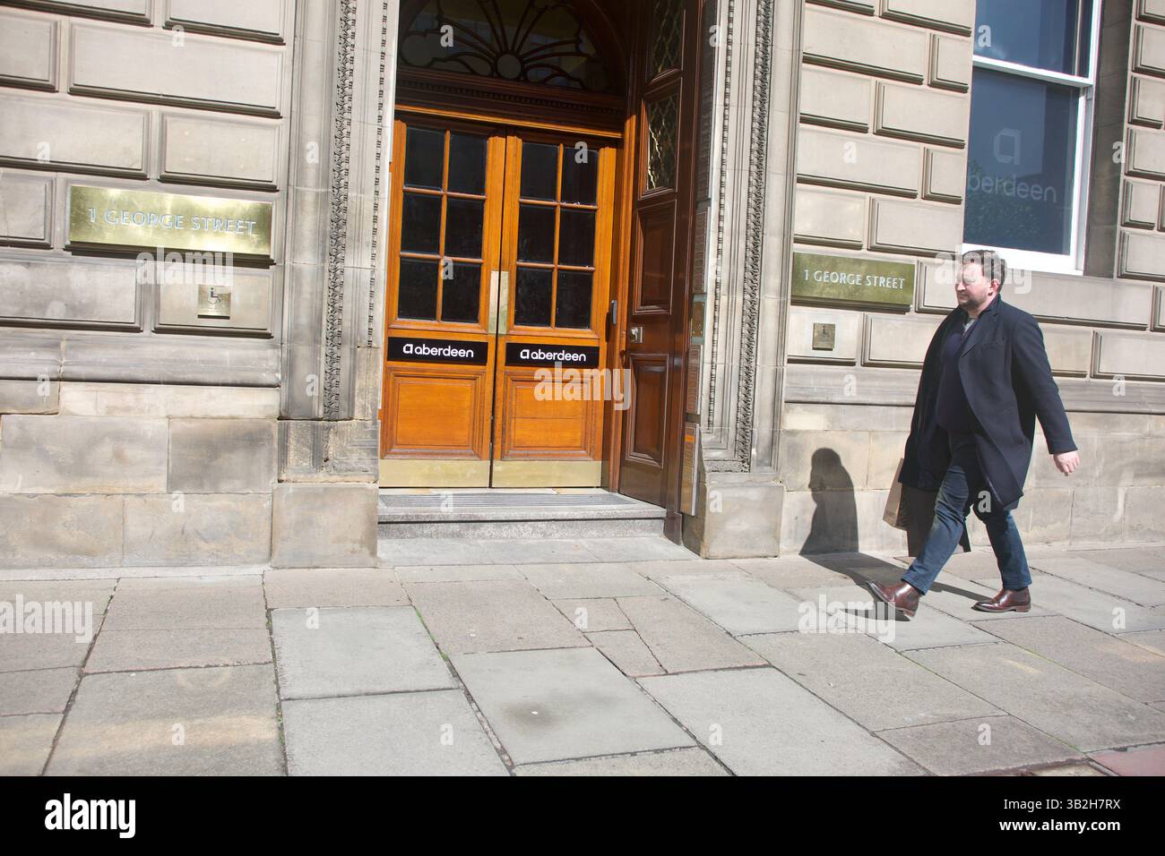 Edinburgh, Großbritannien, 17. April 2025: Hauptsitz der Aberdeen Group in George Street, Edinburgh. Quelle: DB Media Services, Alamy Stockfoto