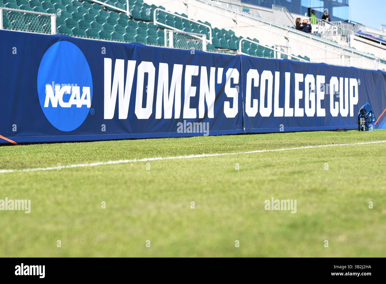 6. Dezember 2015: NCAA Championship-Fußballspiel zwischen den Duke Blue Devils und den Penn State Nittany Lions im WakeMed Soccer Park in Cary, North Carolina. Reagan Lunn/CSM(Bild: © Reagan Lunn/CSM via ZUMA Wire) Stockfoto
